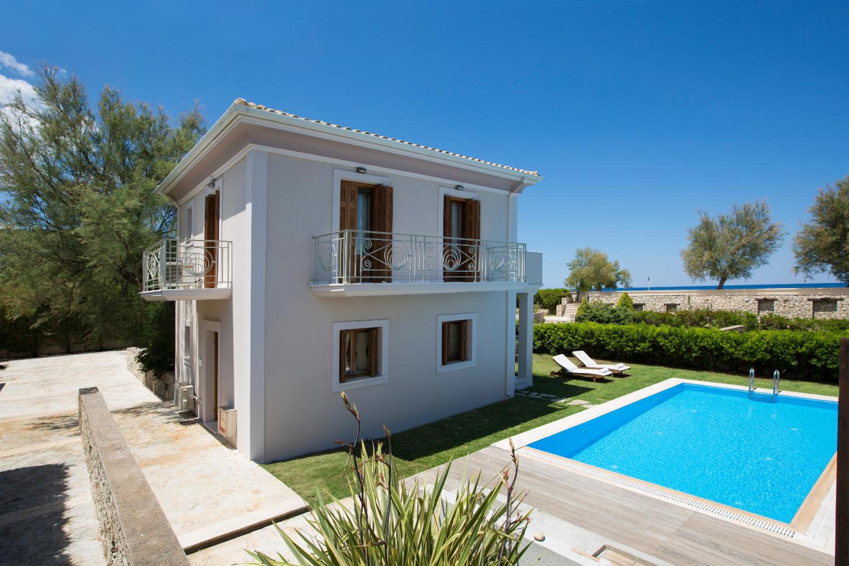 Hotel Aeriko Homes of Distinction - Image 1