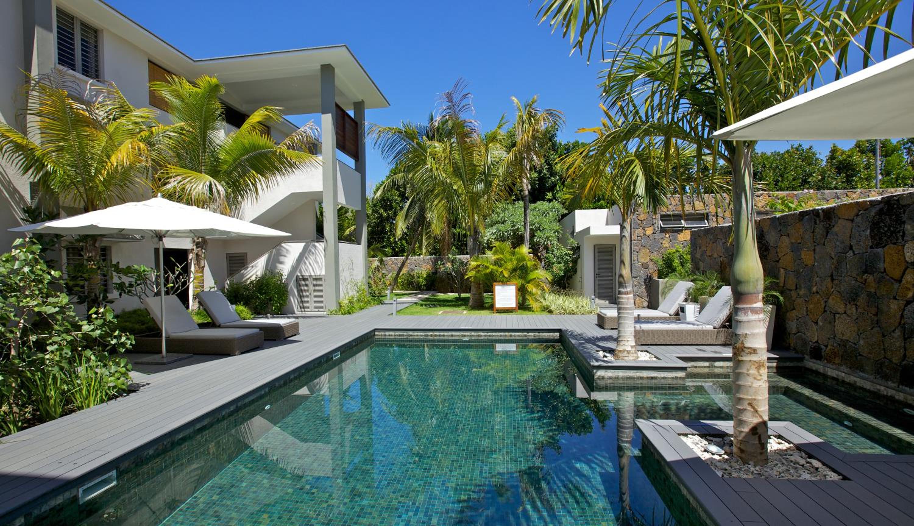 Paradise Beach Luxury Beachfront Apartment Pointe d'Esny, photo 5