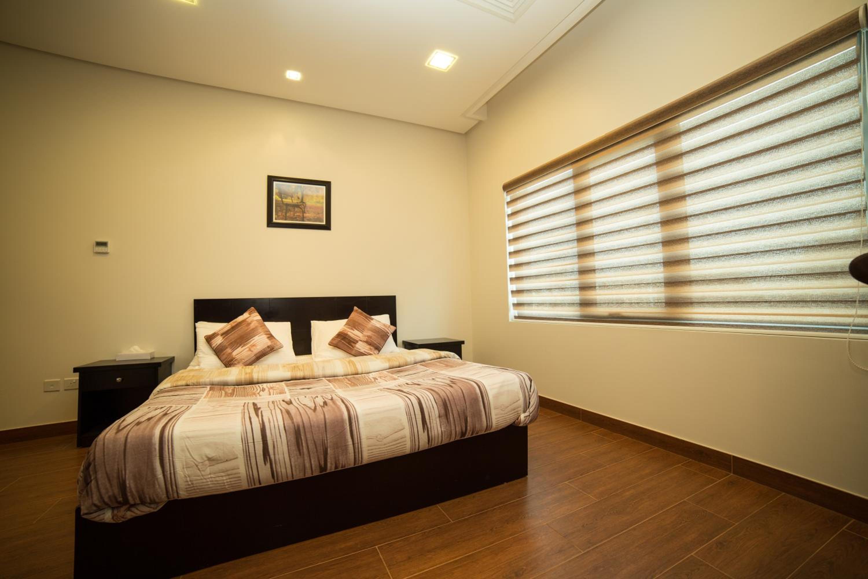 Golden Rose Luxury Suites (Royal Executive)
