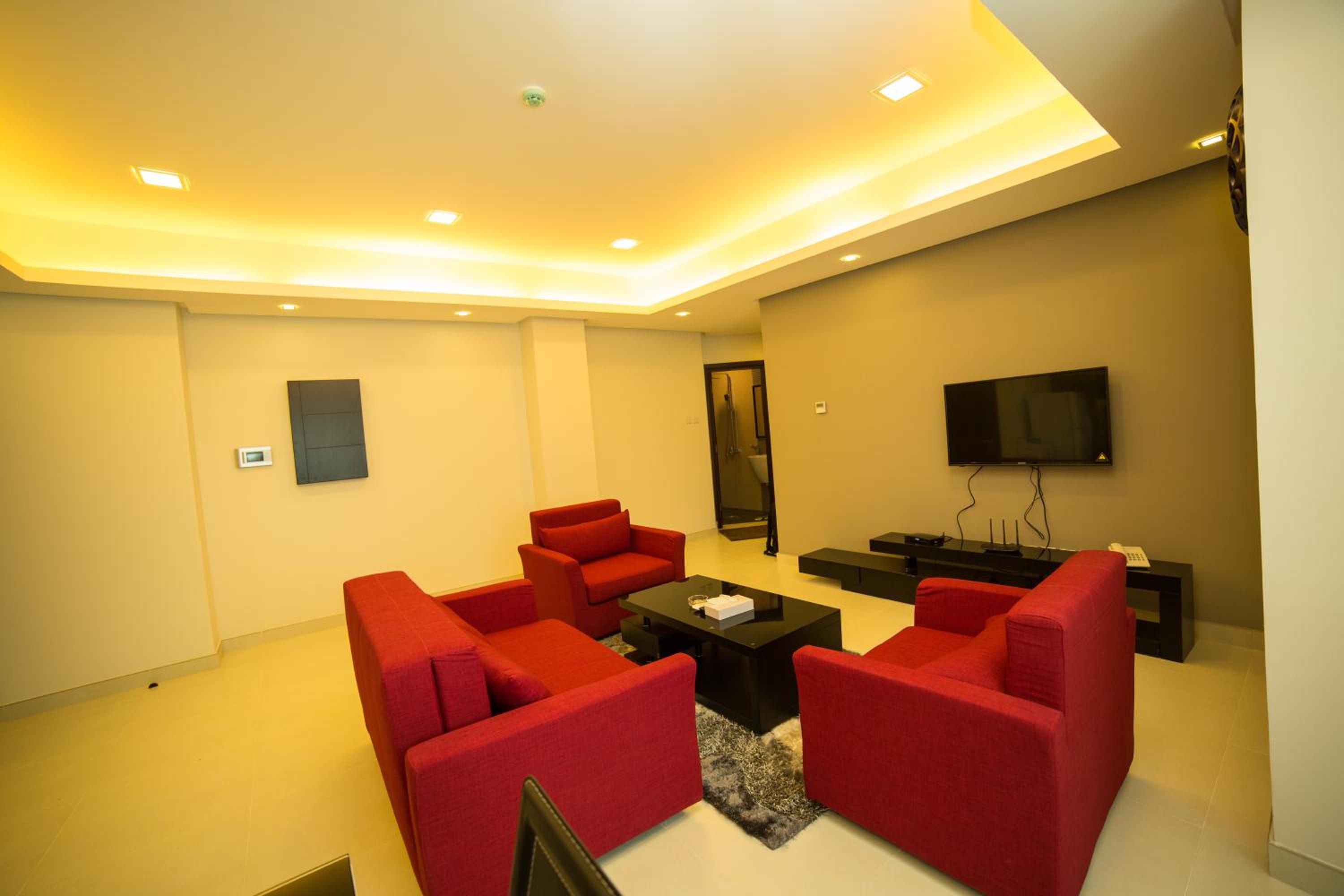 Golden Rose Luxury Suites (Royal Executive)
