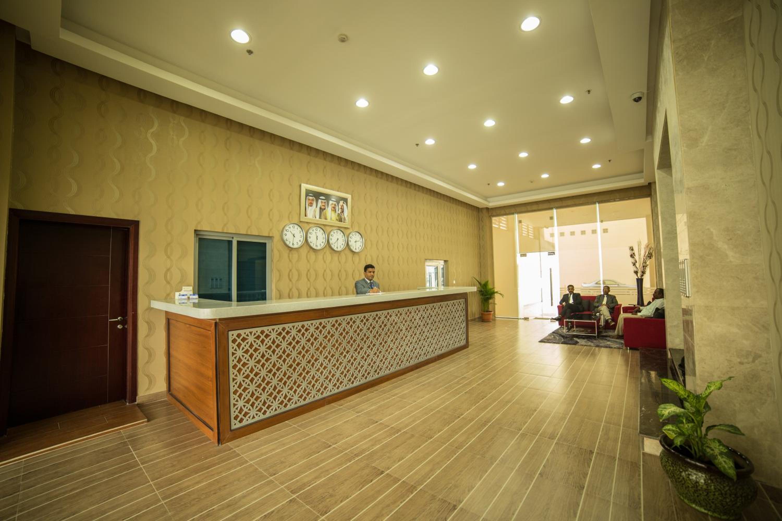 Golden Rose Luxury Suites (Royal Executive)