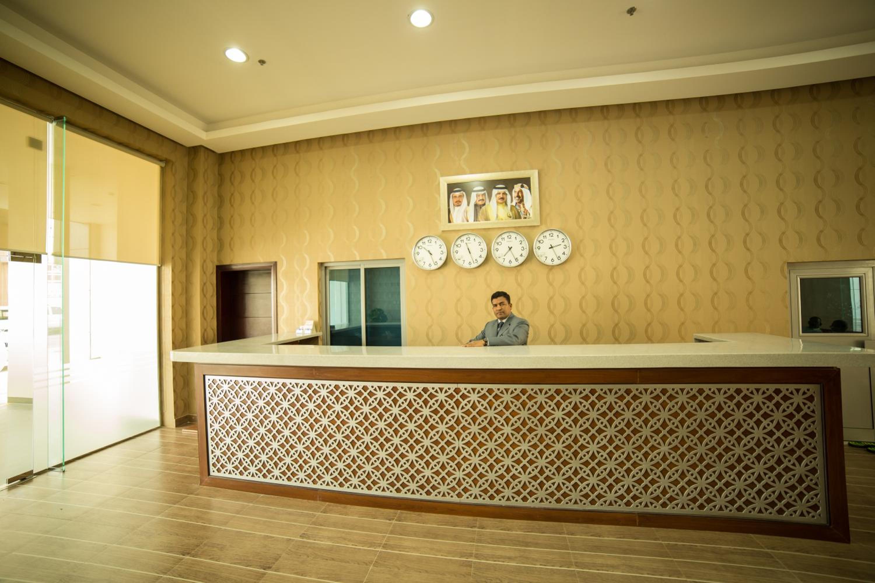 Golden Rose Luxury Suites (Royal Executive)