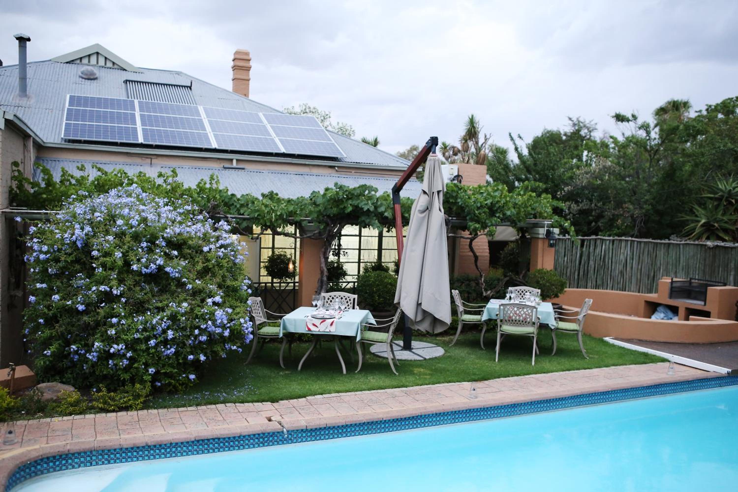 Oleander Guest House