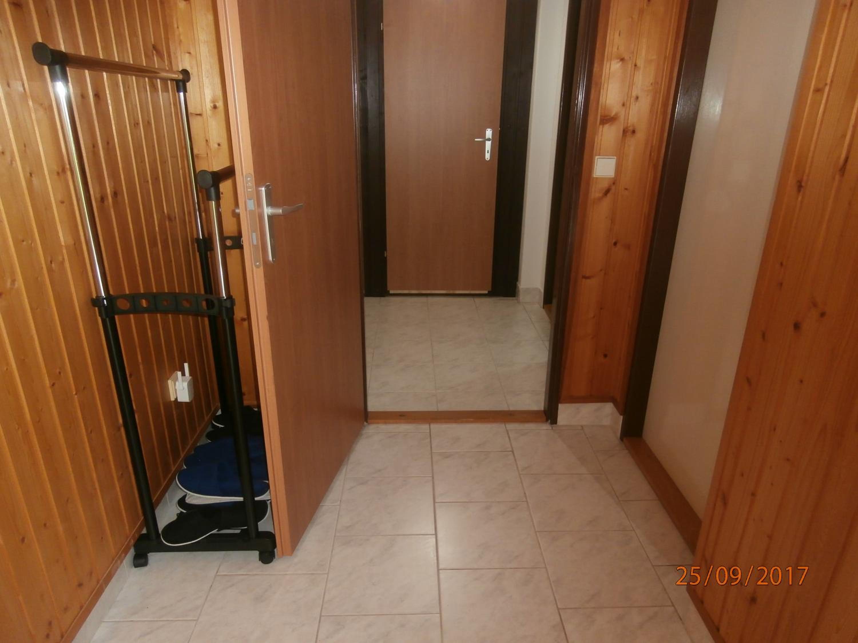 Photo 33
