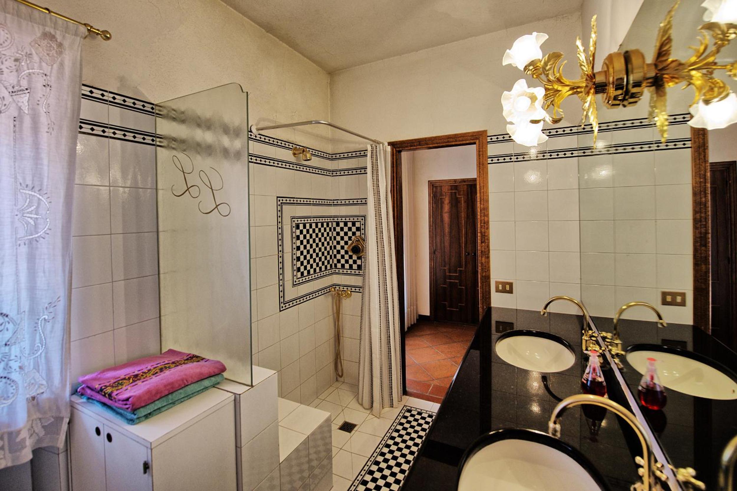 Villa Lorena by PosarelliVillas