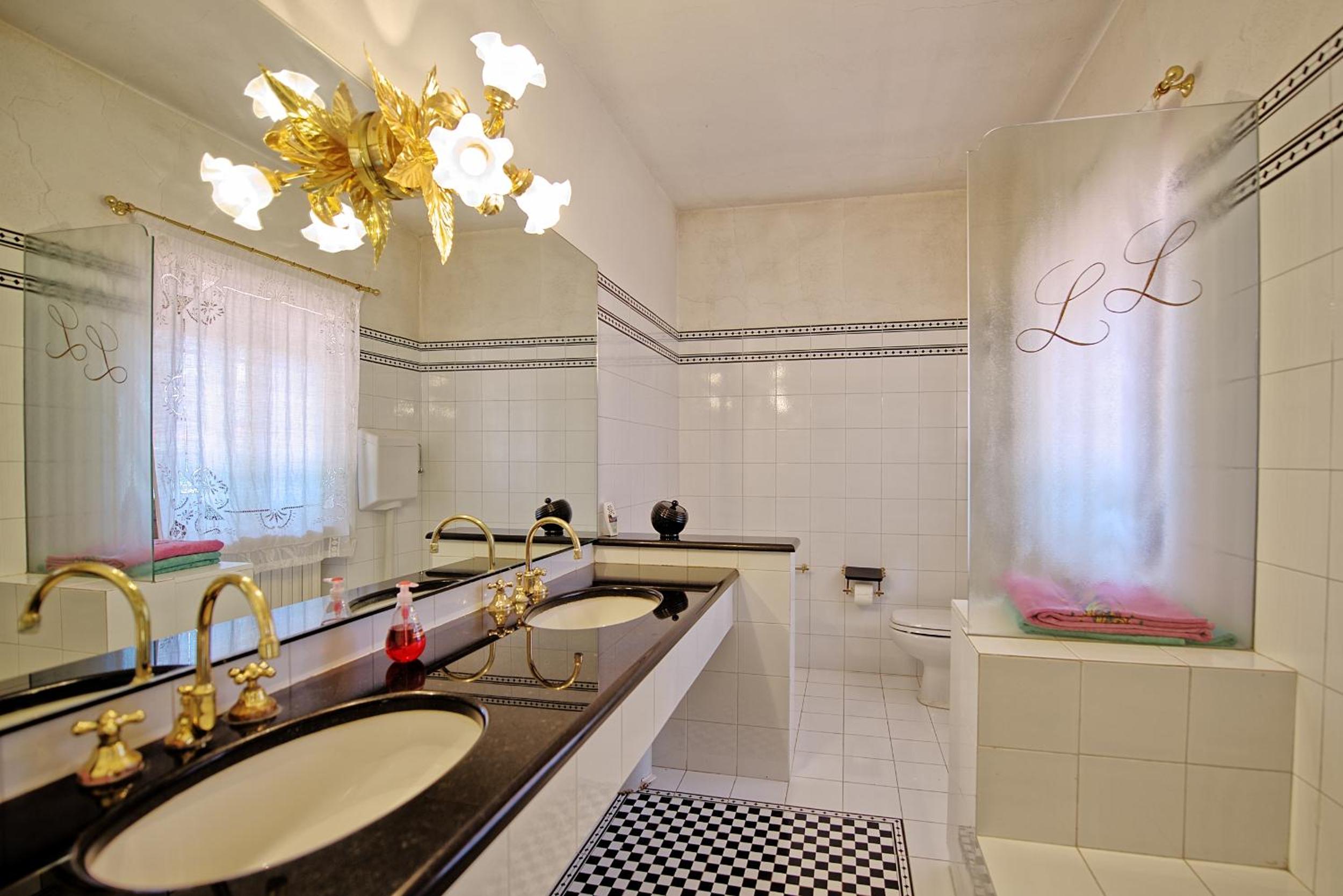 Villa Lorena by PosarelliVillas