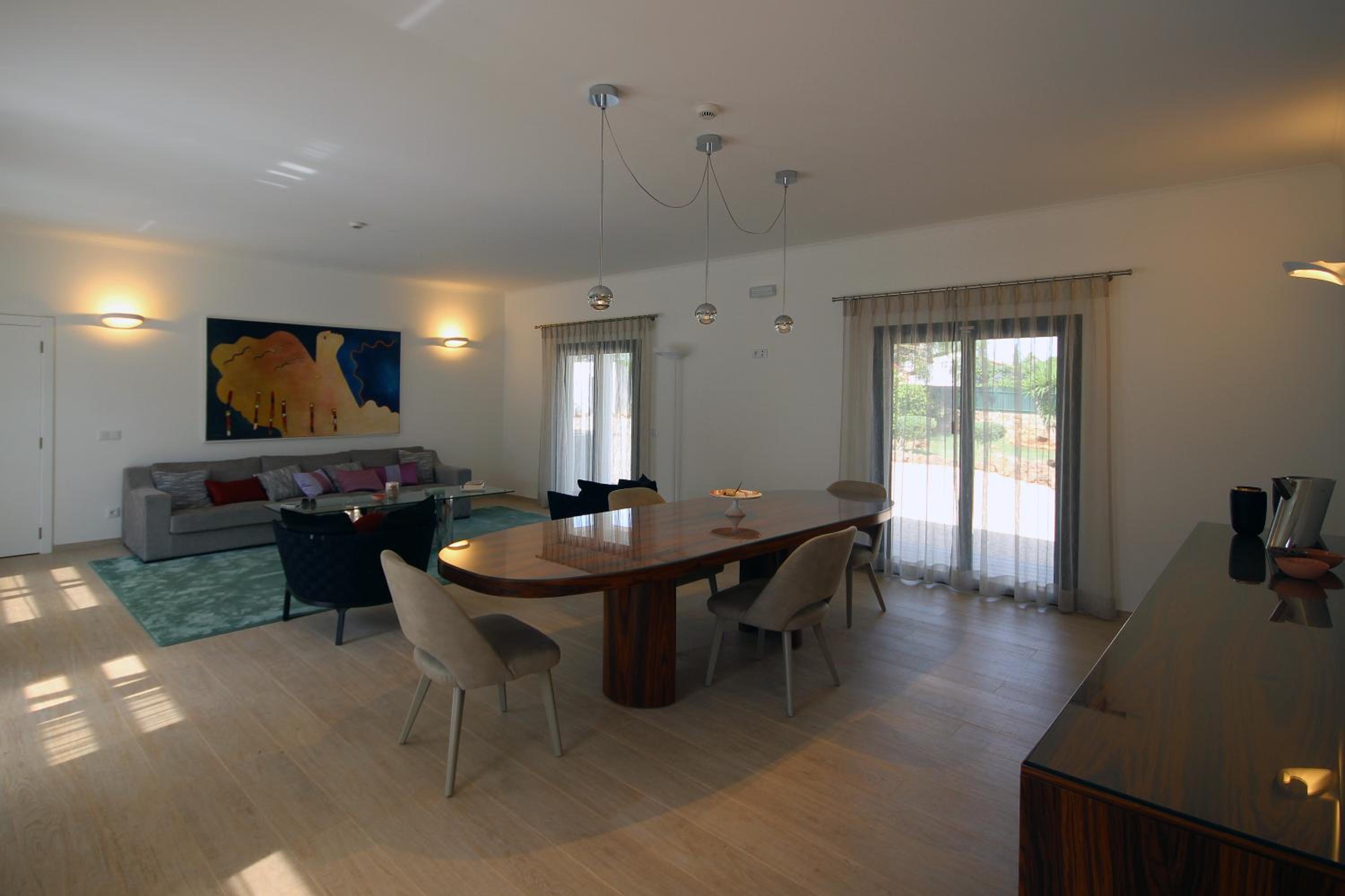 L&F House view 3