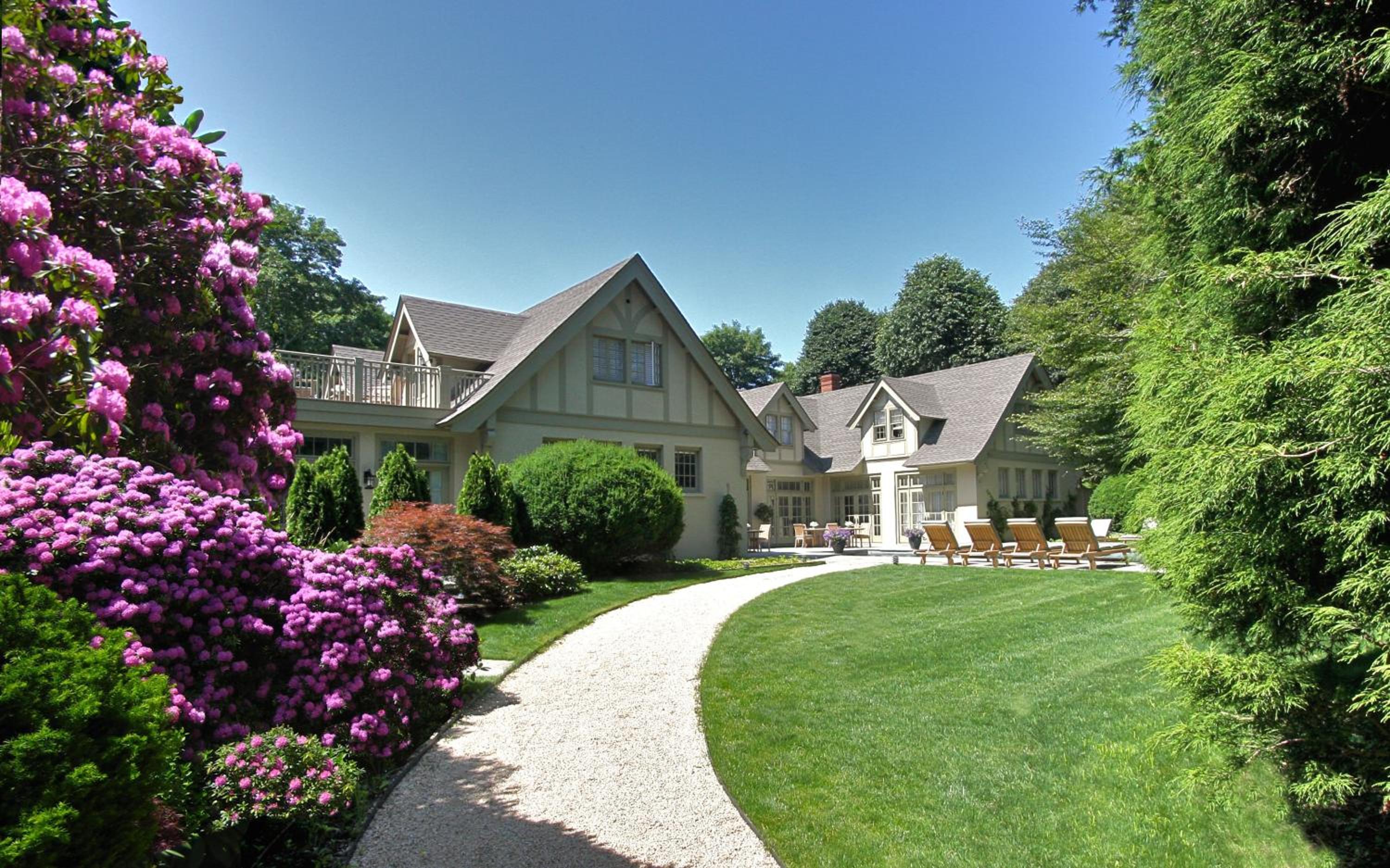 The Baker House 1650