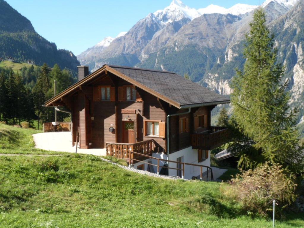 Chalet Victoria view 3