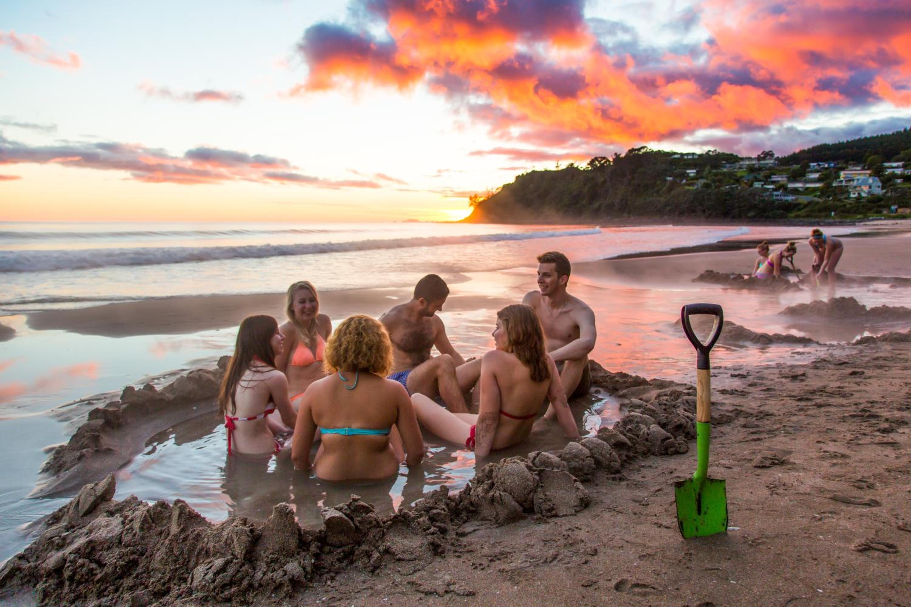 Hot Water Beach TOP 10 Holiday Park