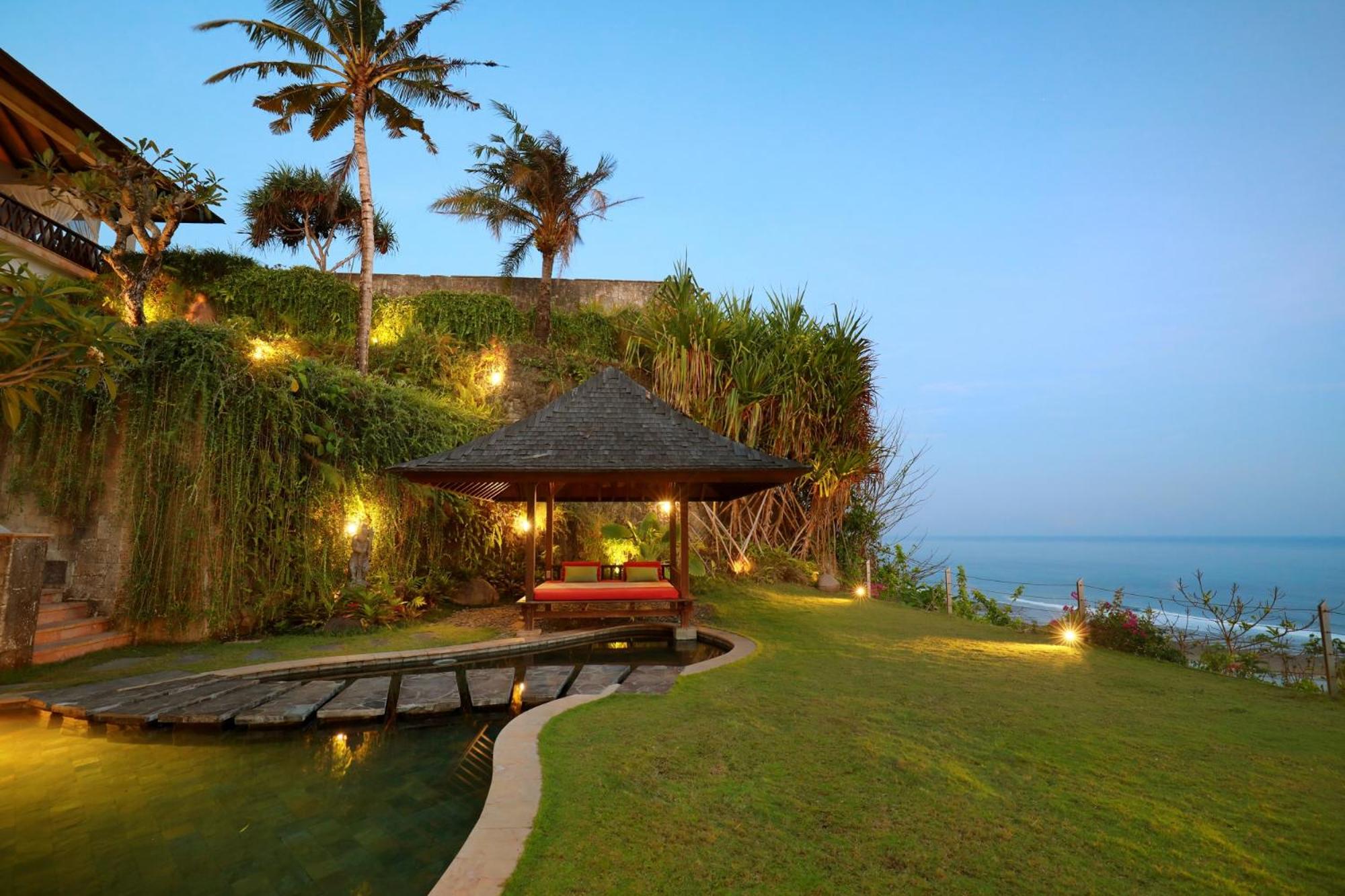 Villa The Cliff Hotman Paris VI Pandawa