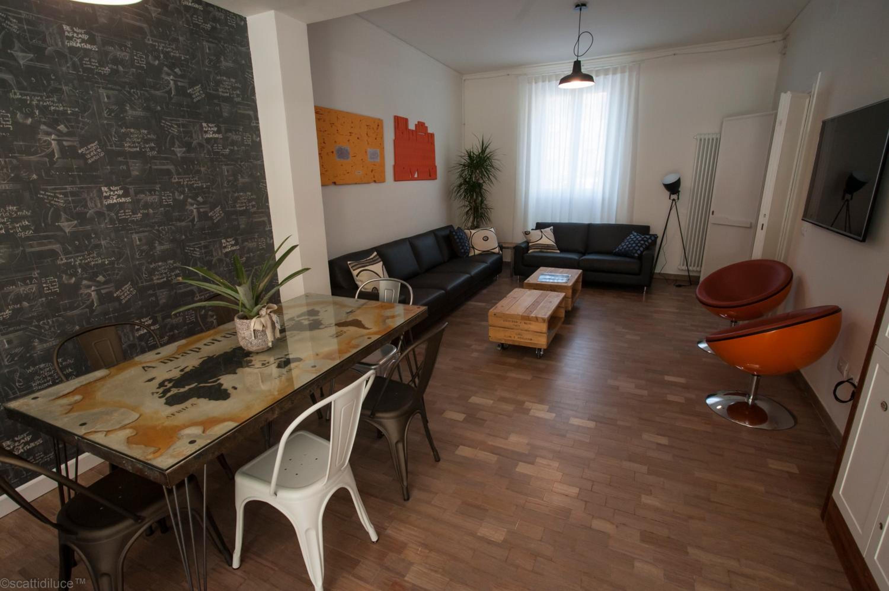 Dimora 16 Rooms & Garden