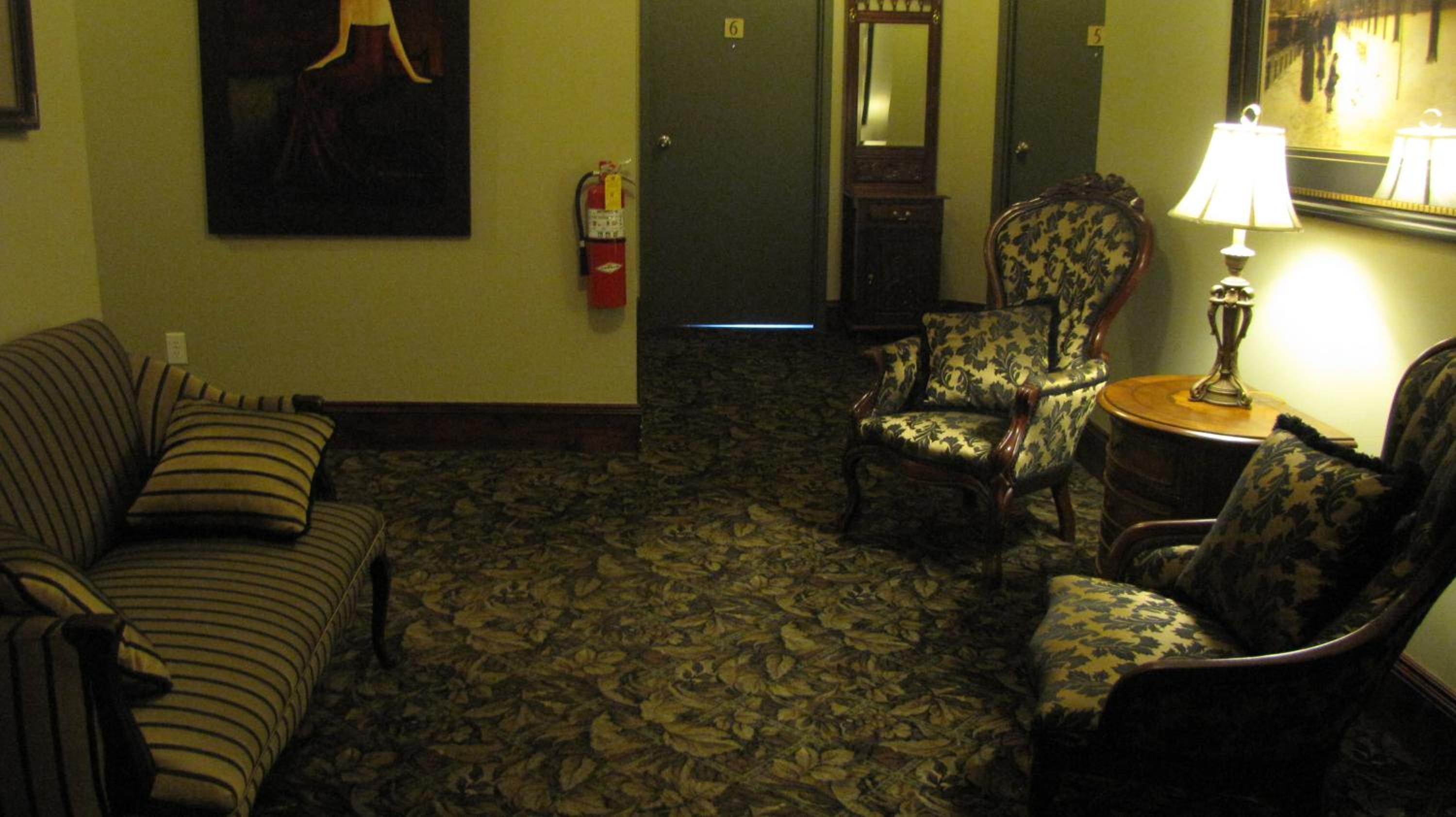 Photo 8