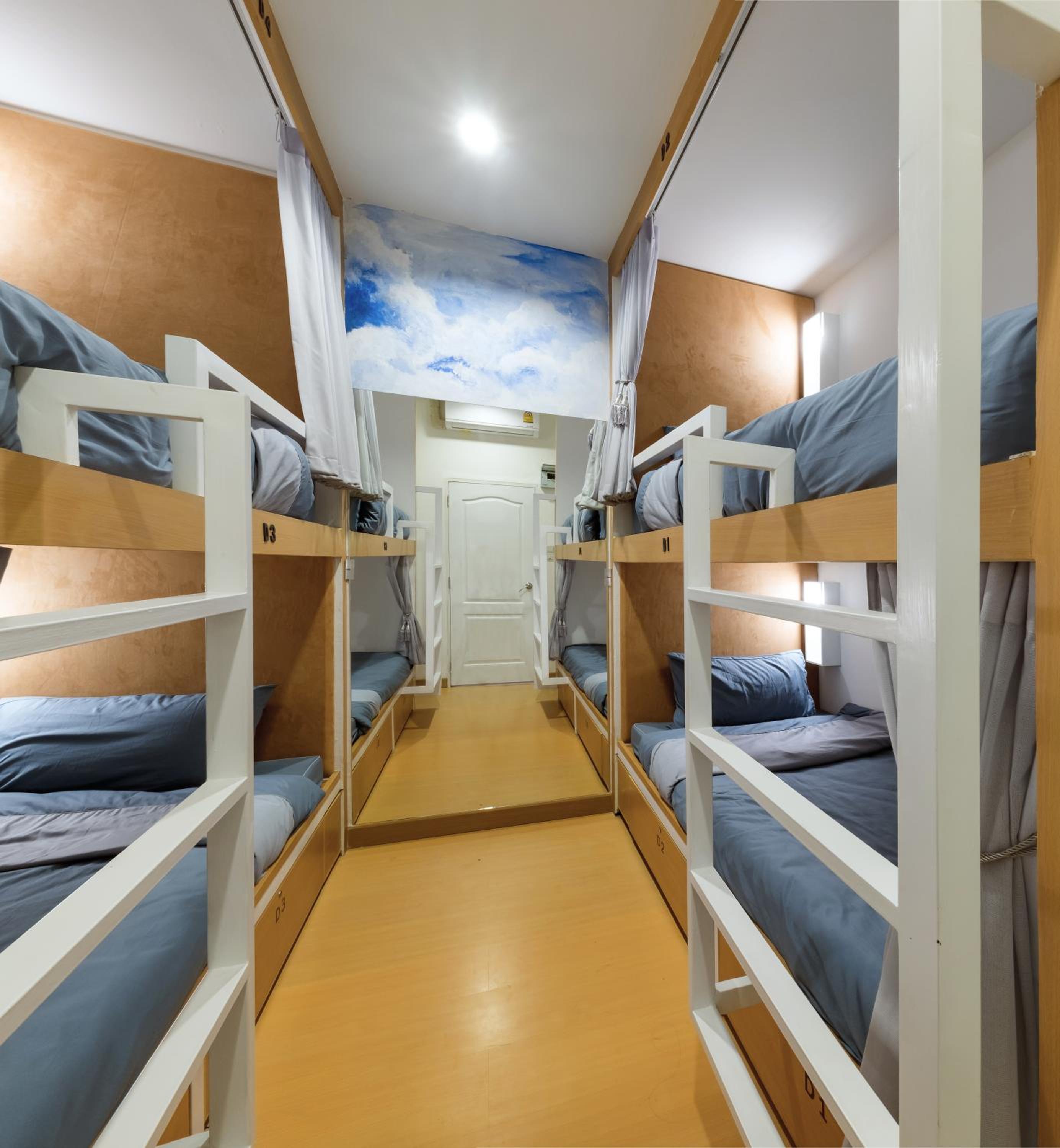 Chiangmai Midpoint Activity Hostel