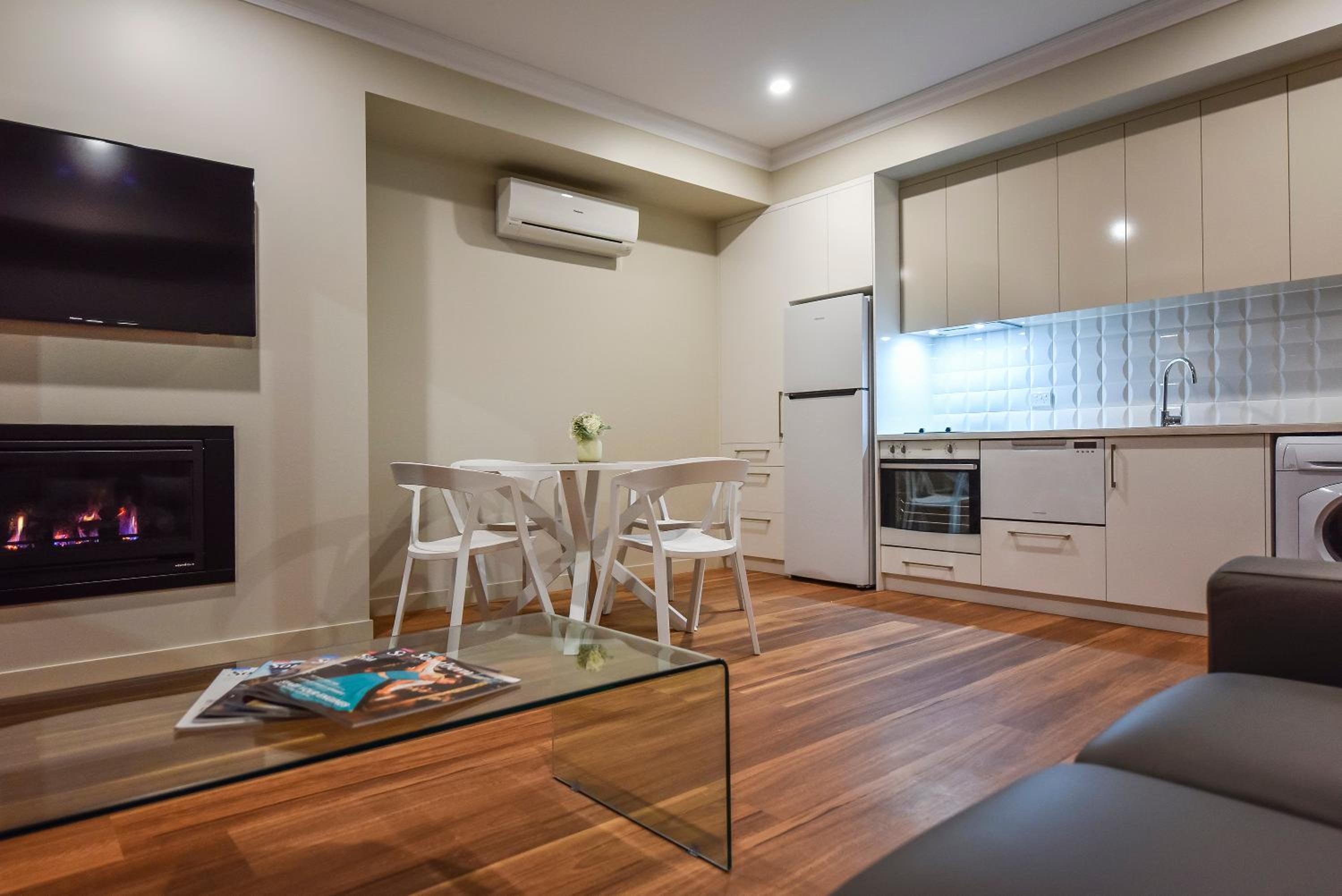 Aloha Central Luxury Apartments