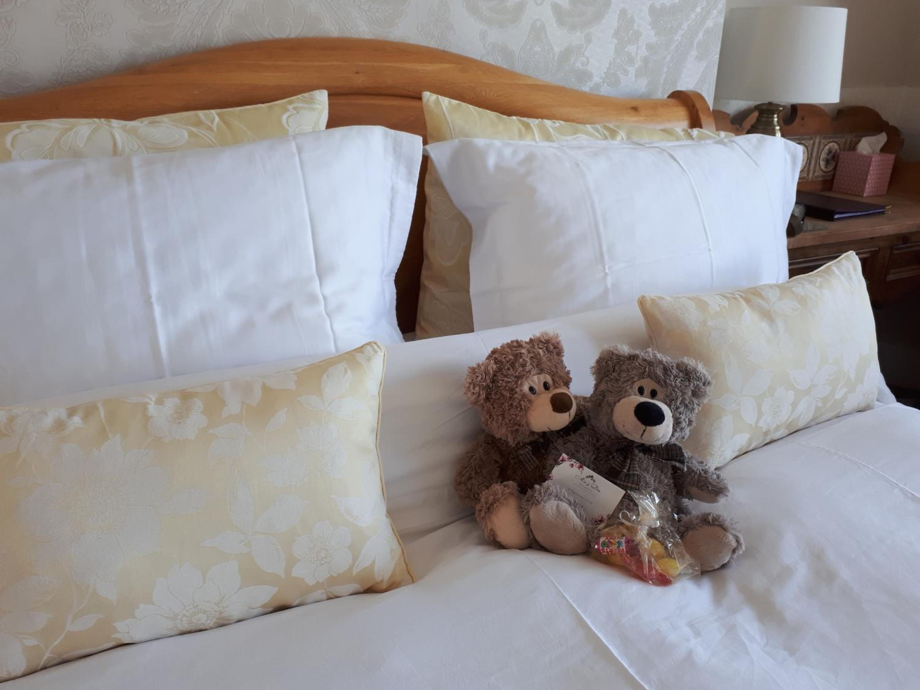 Min y Don Guest House