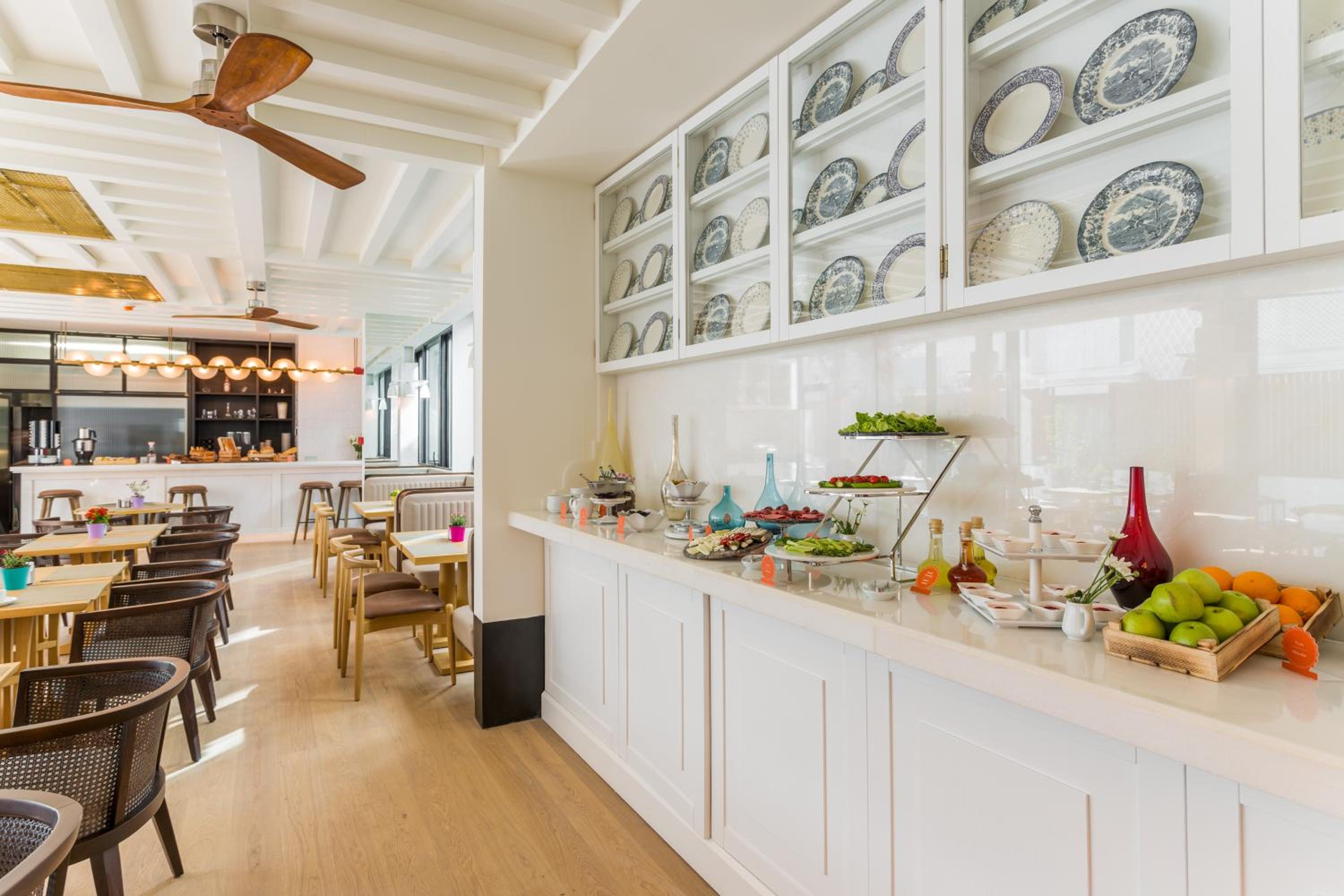 Room Mate Emir - Image 68