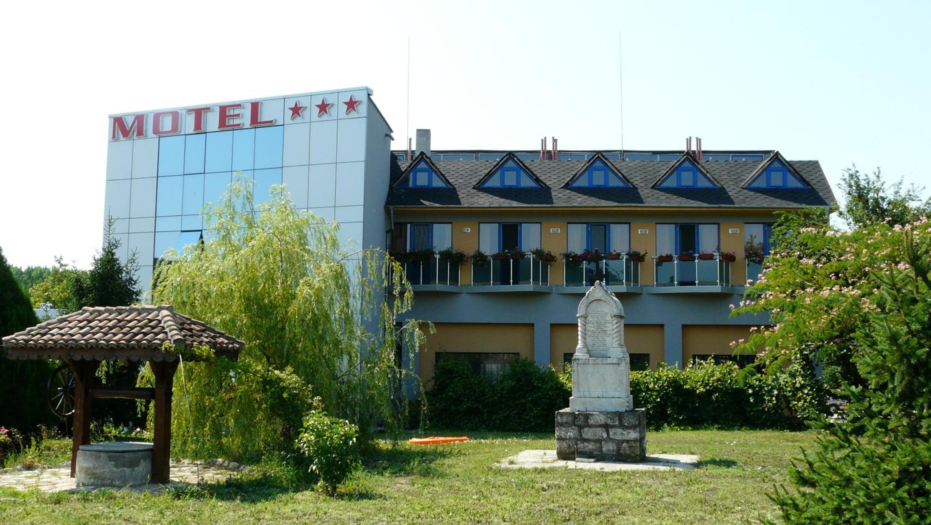 Photo 42