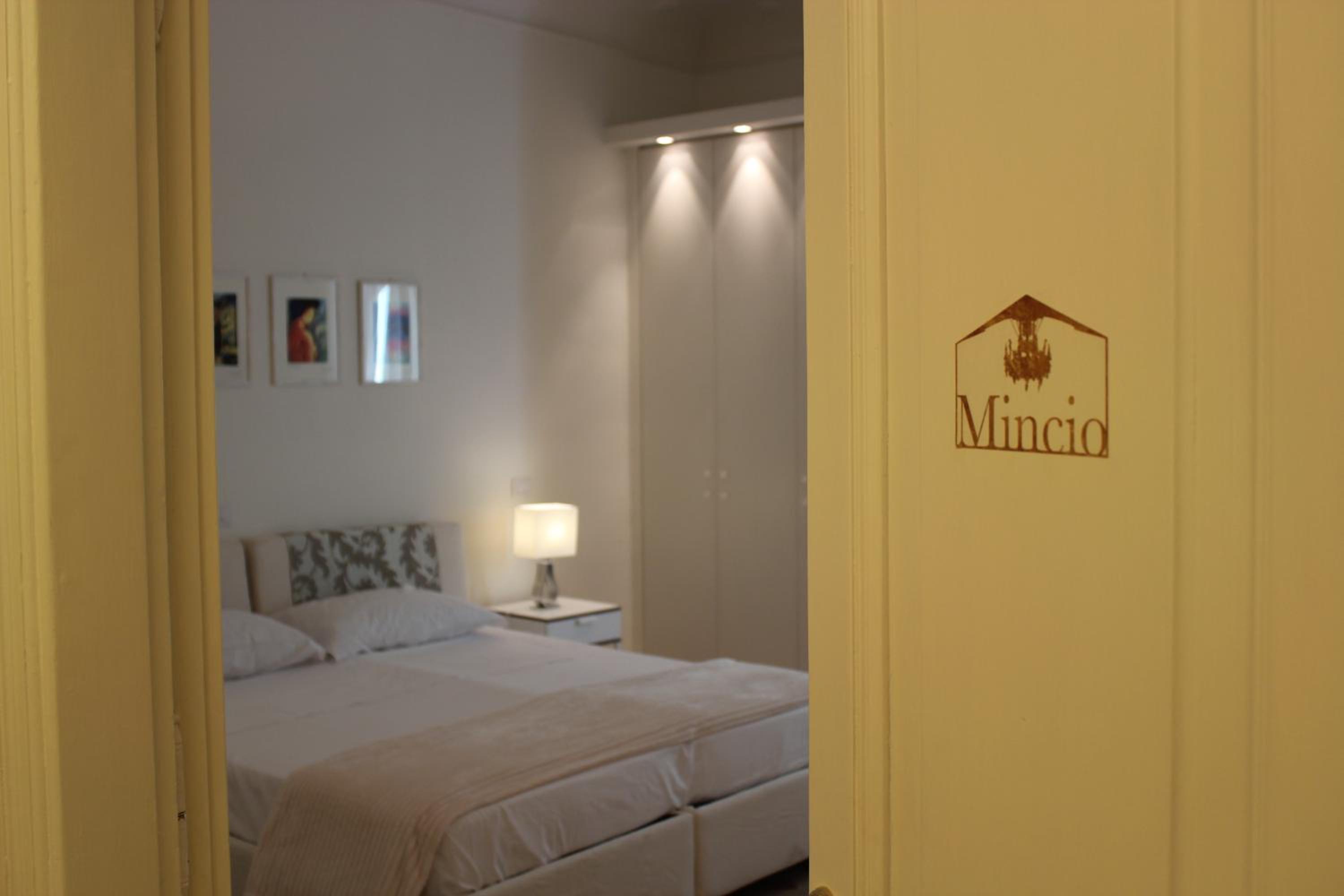 Bea Suites Luxury Rooms