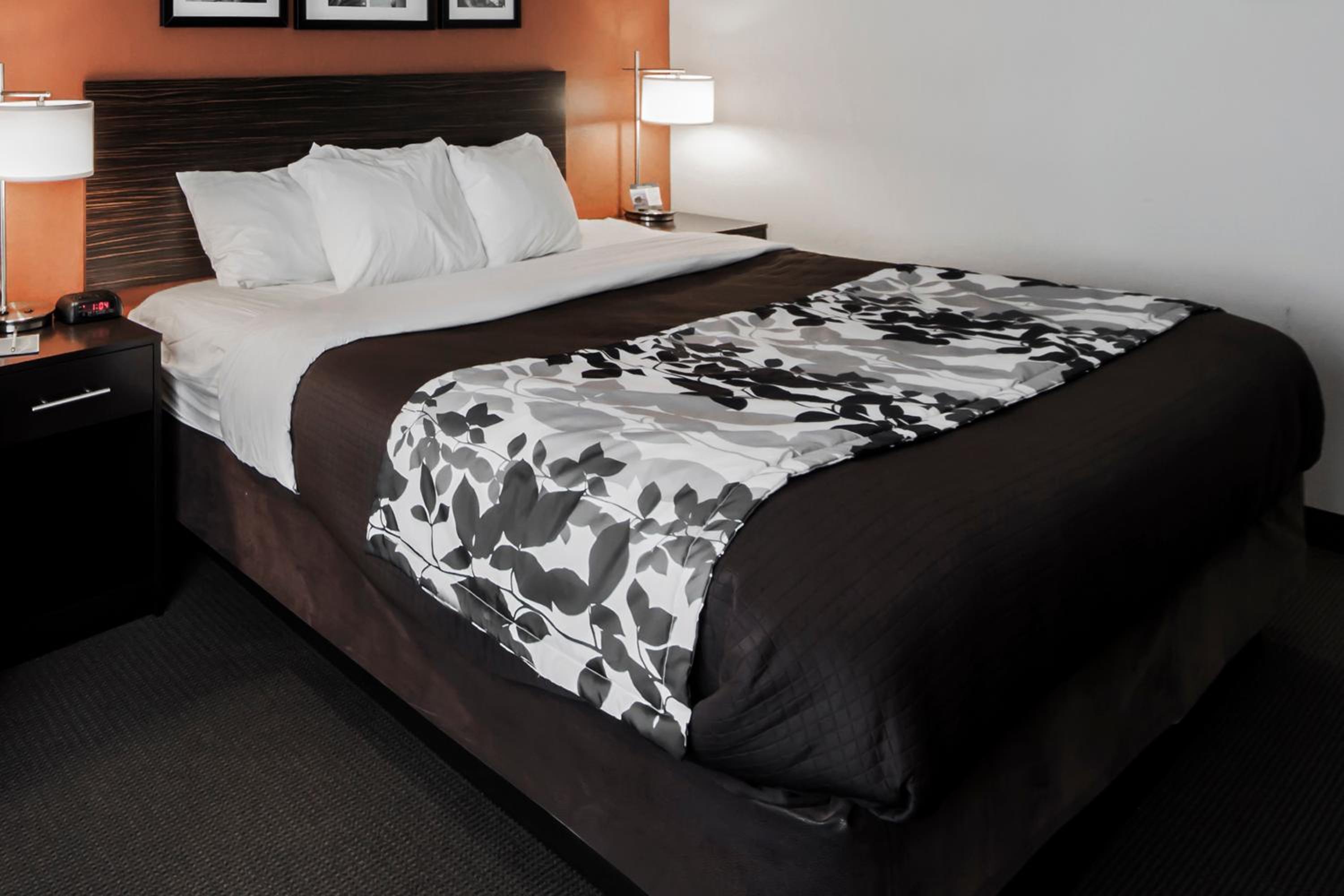 Sleep Inn & Suites Hennessey
