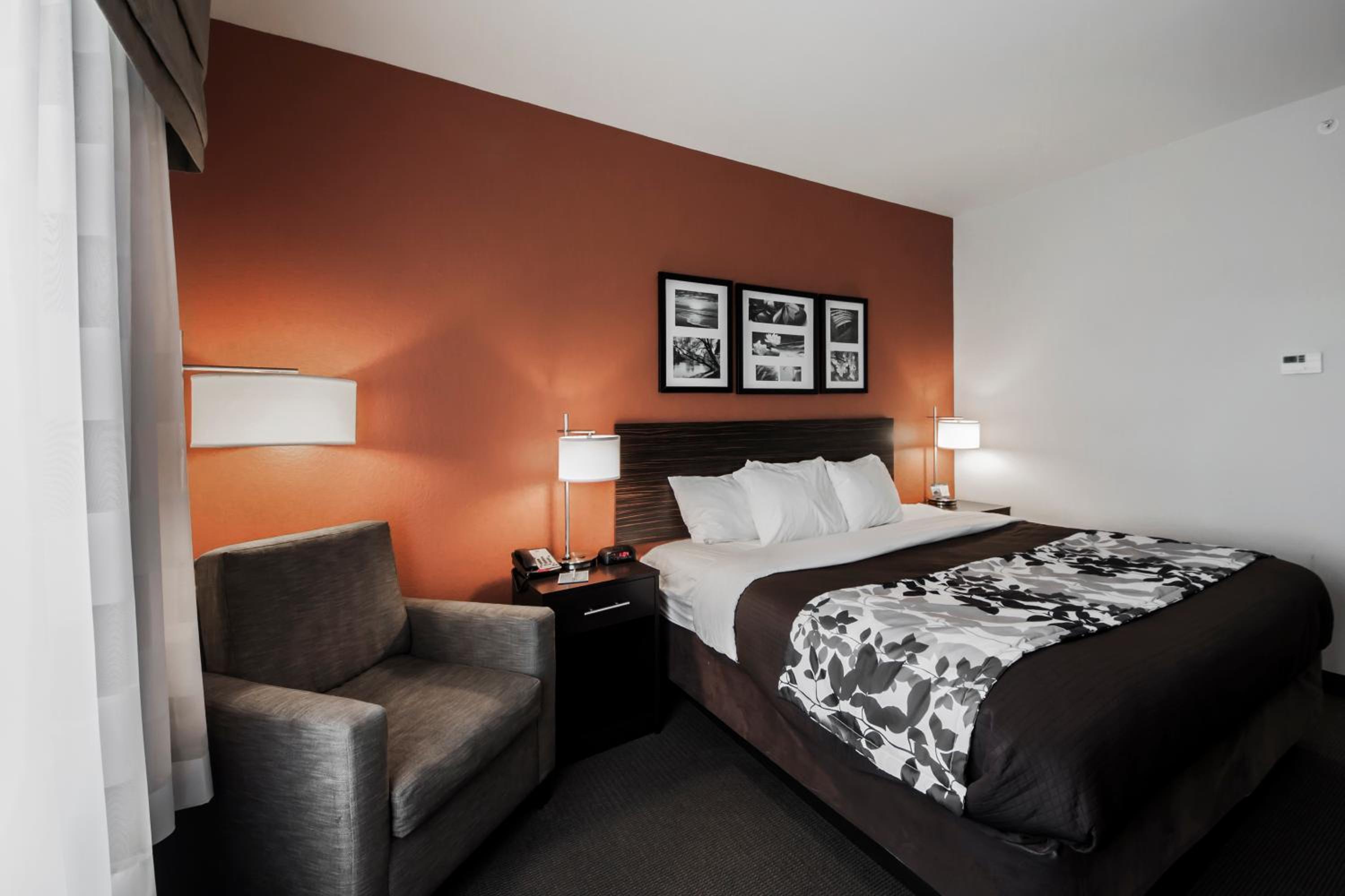 Sleep Inn & Suites Hennessey