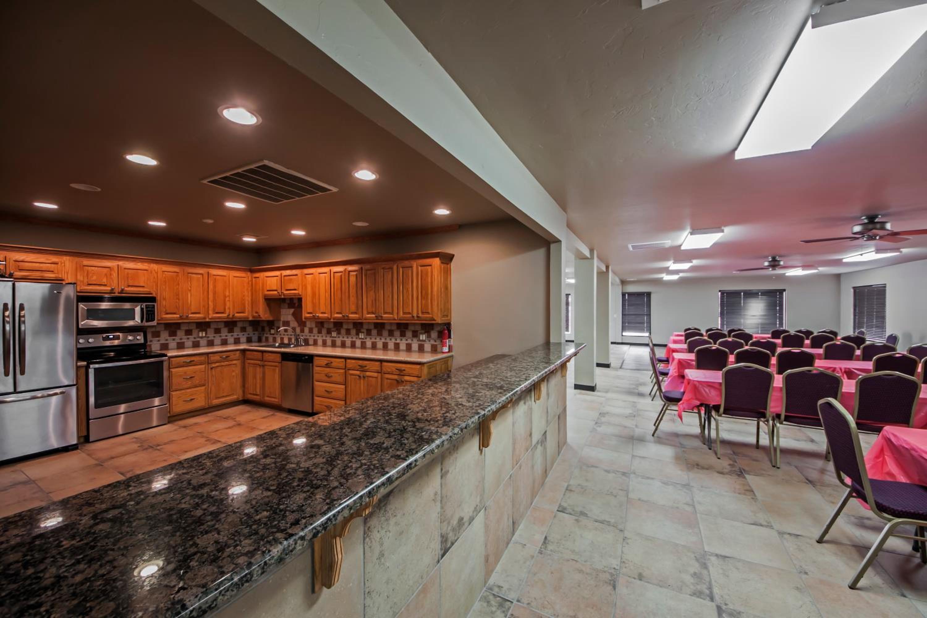 Sleep Inn & Suites Hennessey