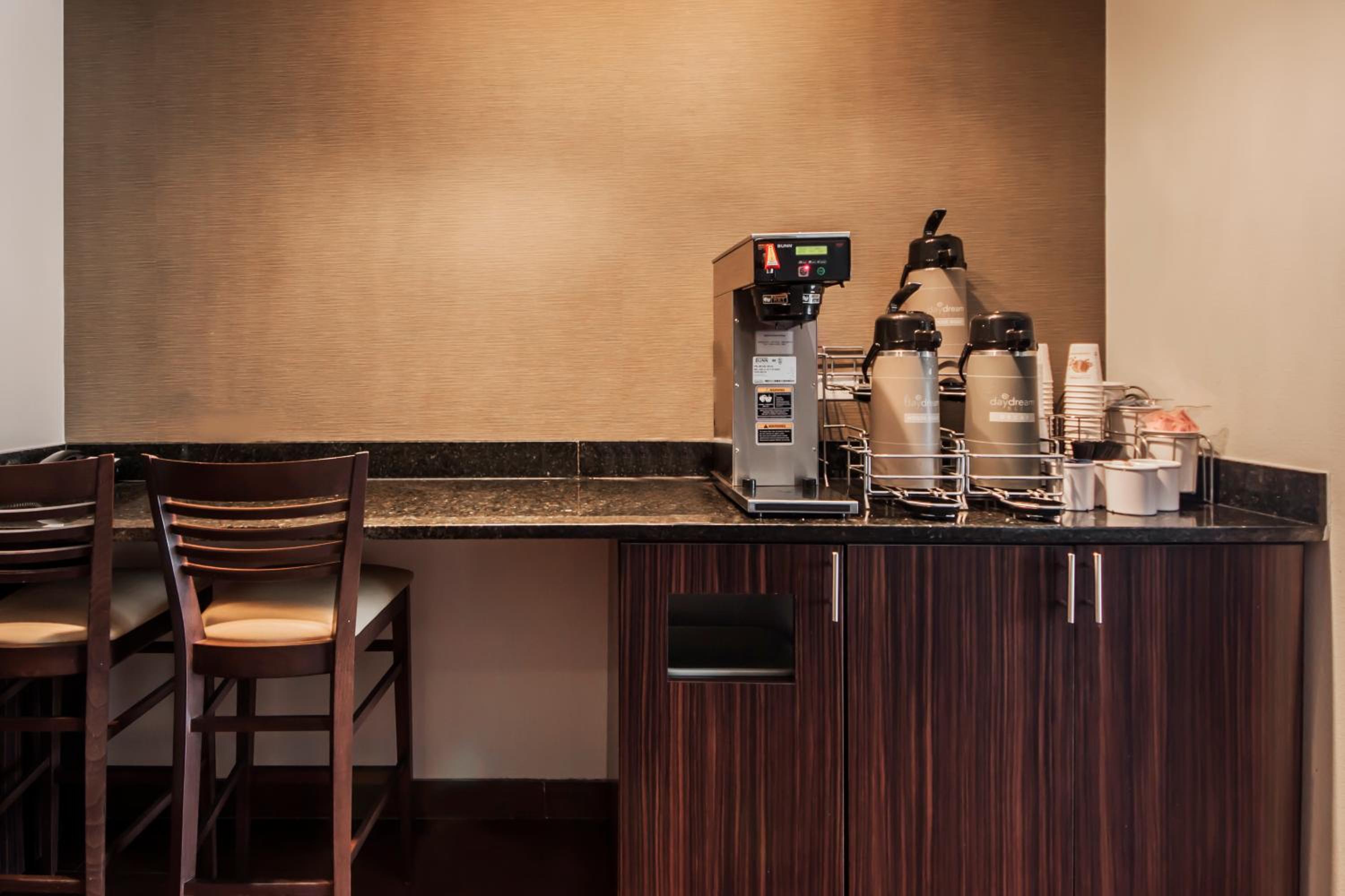 Sleep Inn & Suites Hennessey