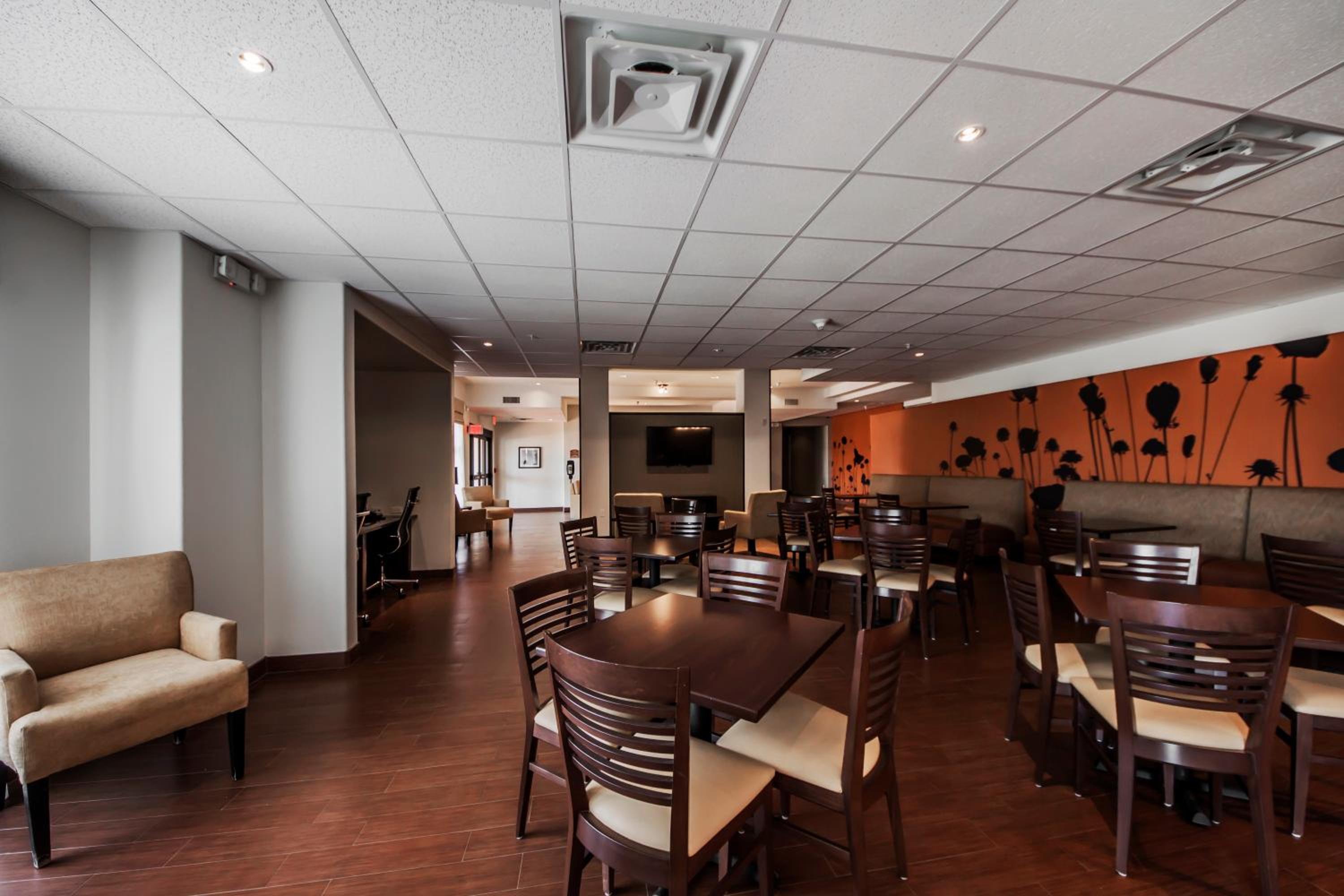 Sleep Inn & Suites Hennessey
