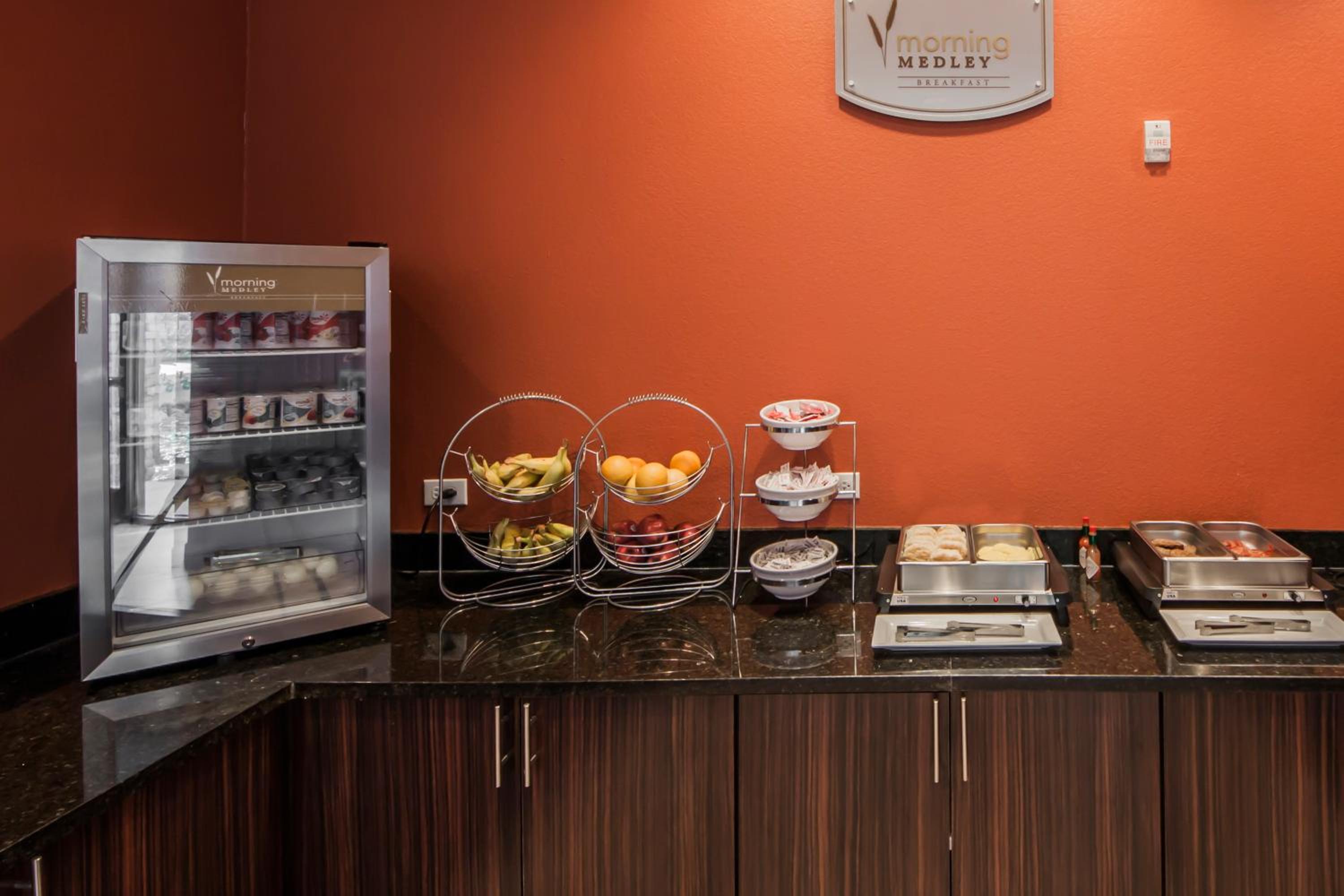 Sleep Inn & Suites Hennessey