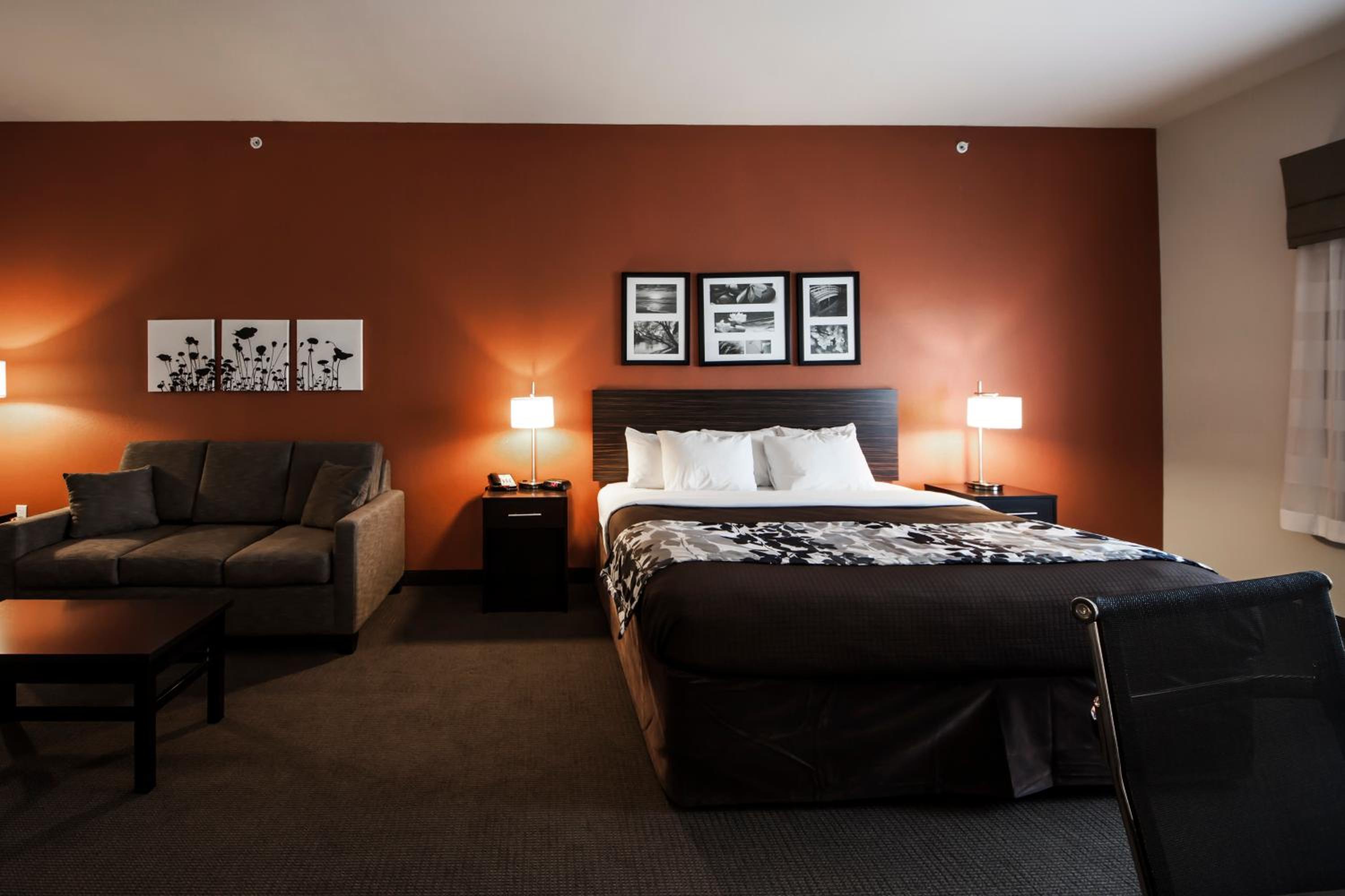 Sleep Inn & Suites Hennessey