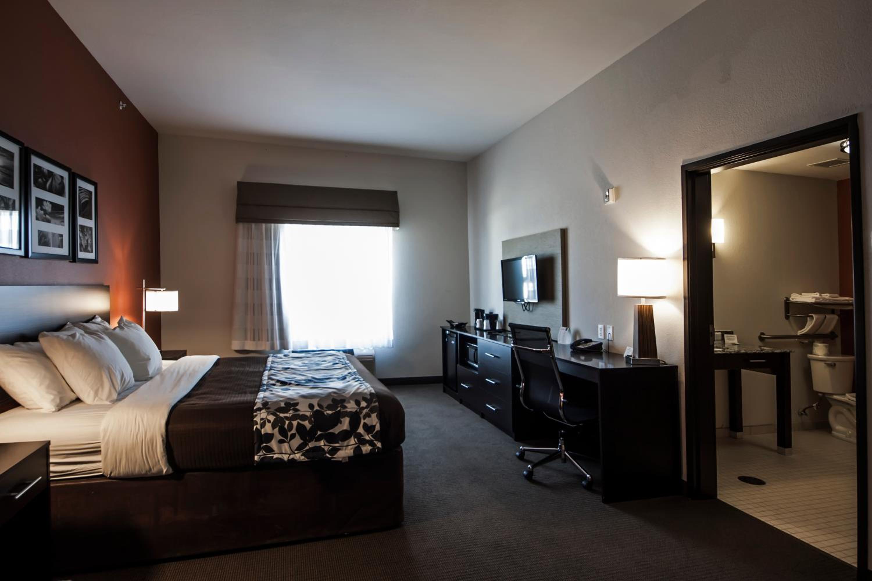 Sleep Inn & Suites Hennessey