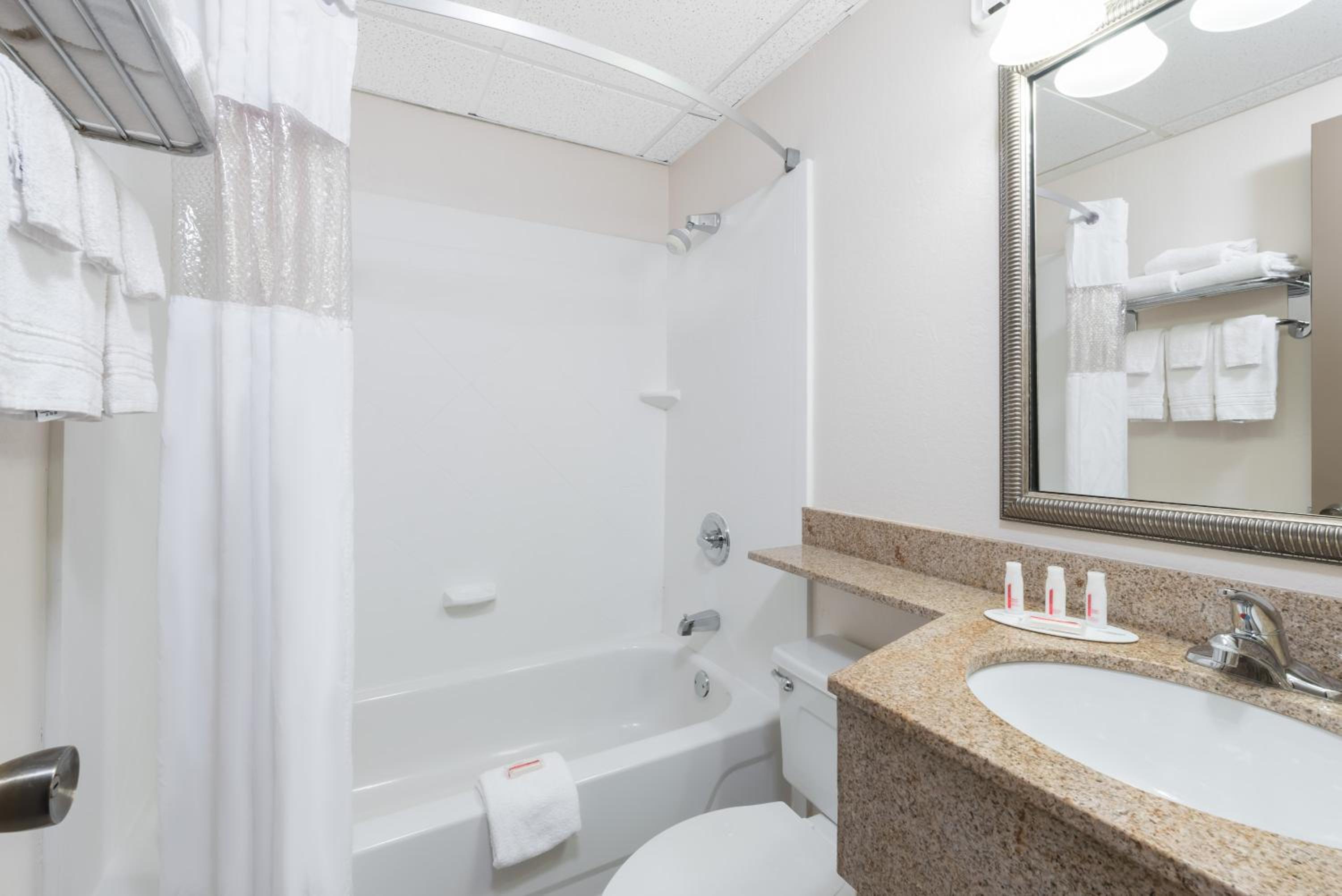 Bismarck Vacations - Days Inn by Wyndham Bismarck - Property Image 3