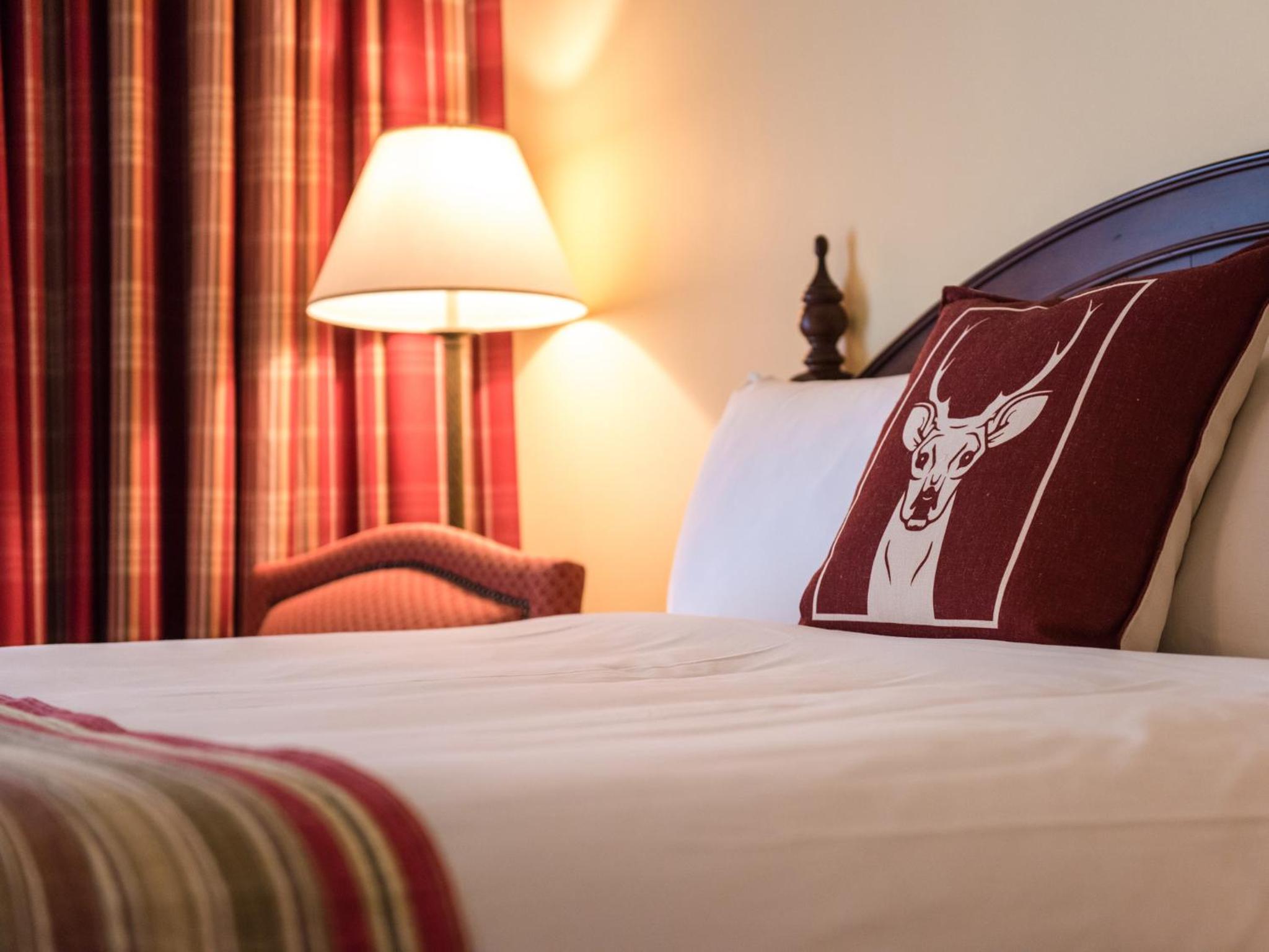 Huntsville Vacations - Deerhurst Resort - Property Image 4