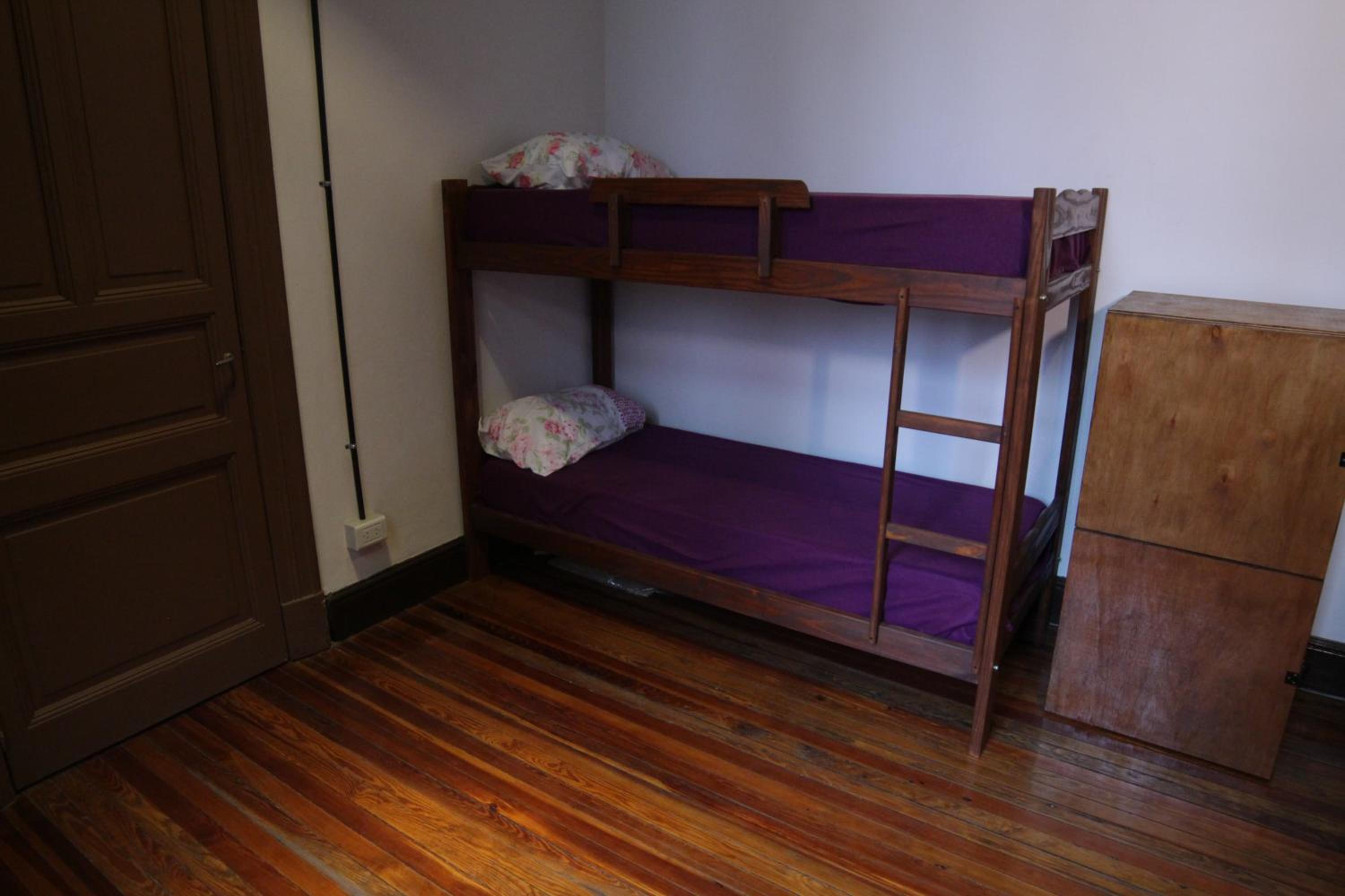Hostel Brava mansa