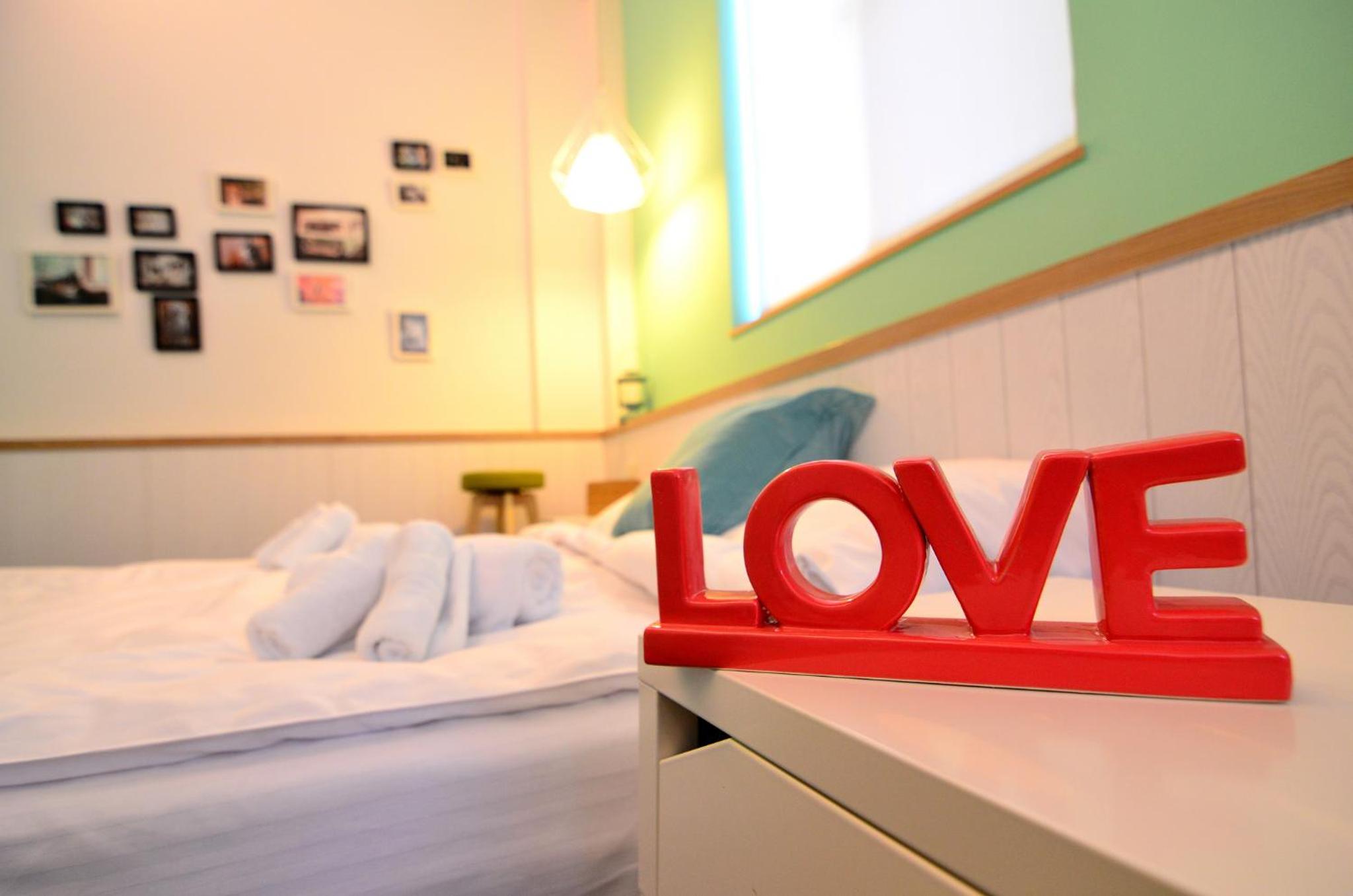Leaf Hostel
