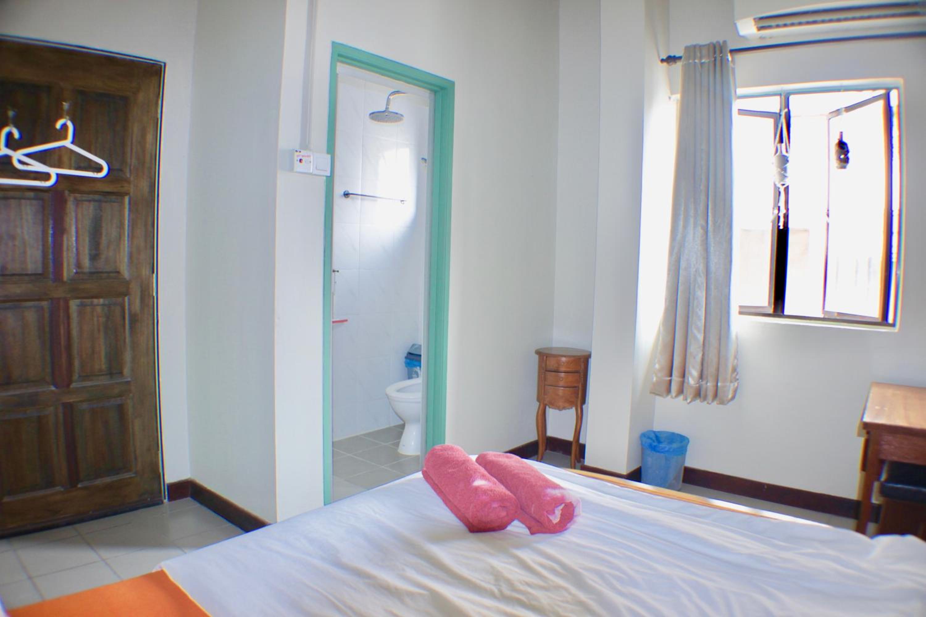 Birdnest Guesthouse, Gaia Rooftop Cafe