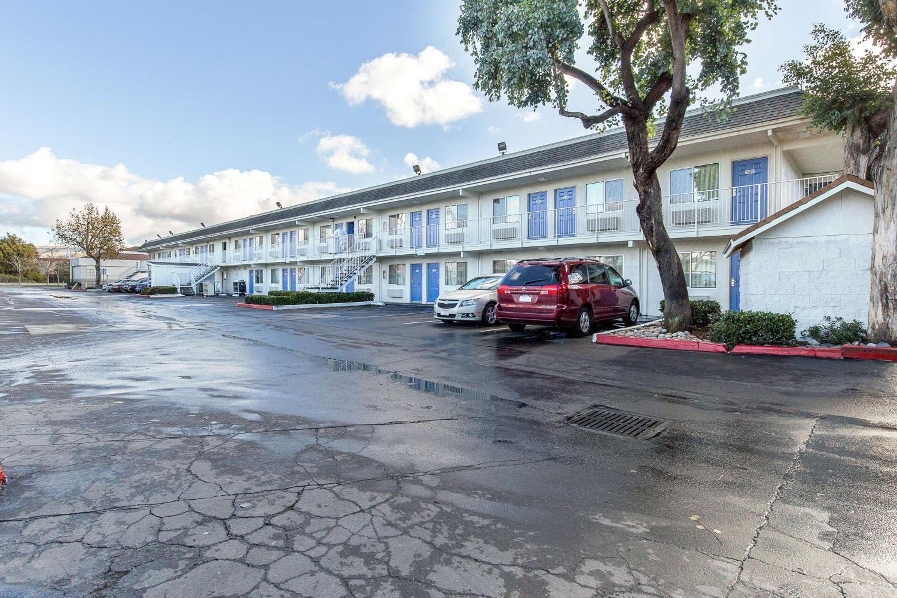 Hayward Vacations - Motel 6 Hayward, CA- Silicon Valley Gateway - Property Image 18
