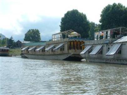 The Shelter Group of Houseboats & Tour organiser city Center Lal Chowk view 3