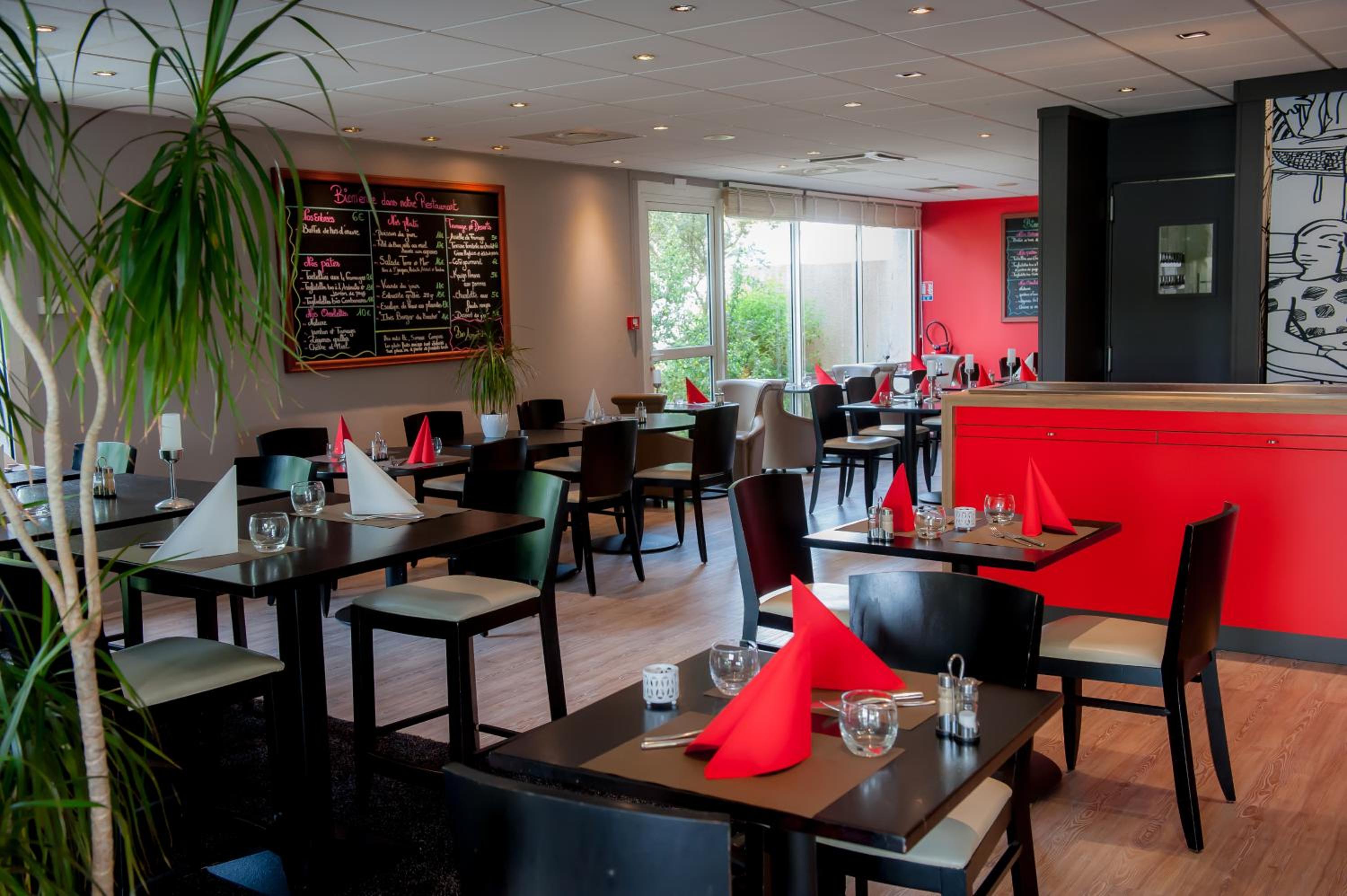 Vannes Vacations - ibis Vannes - Property Image 4