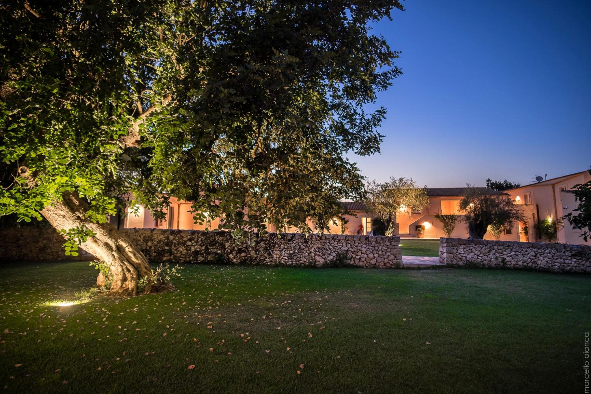 Hotel Masseria Degli Ulivi - Noto - Image 1