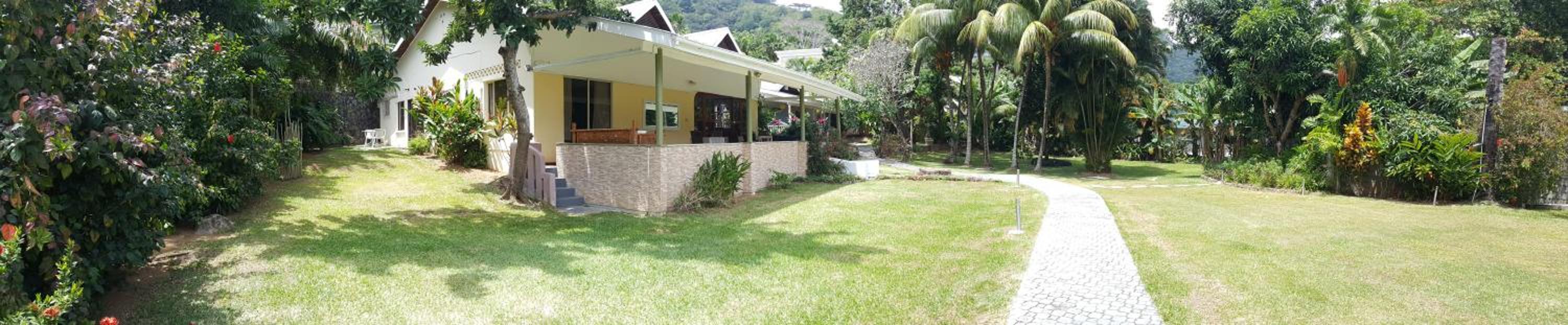 Beau Vallon Bungalows