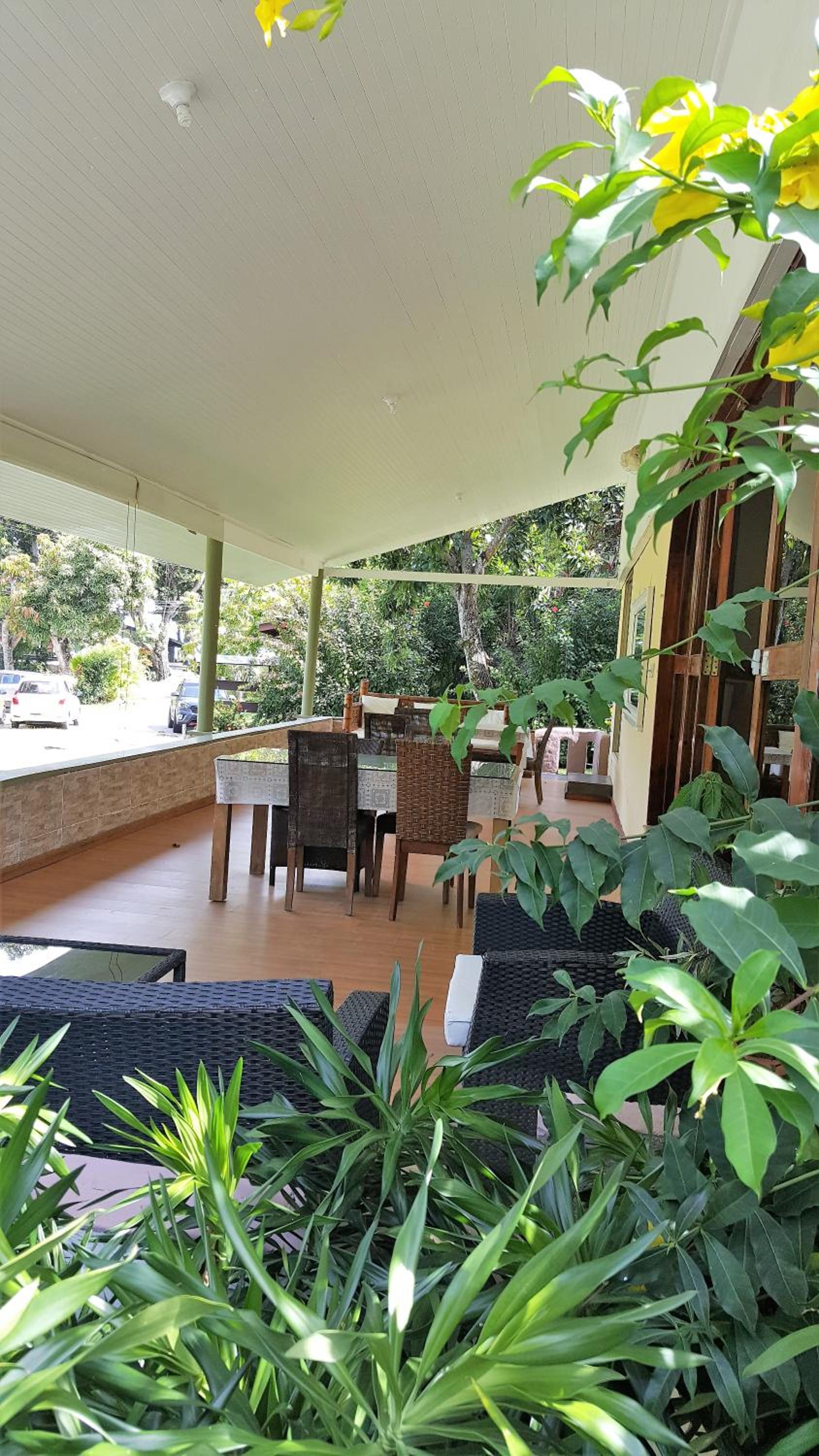 Beau Vallon Bungalows