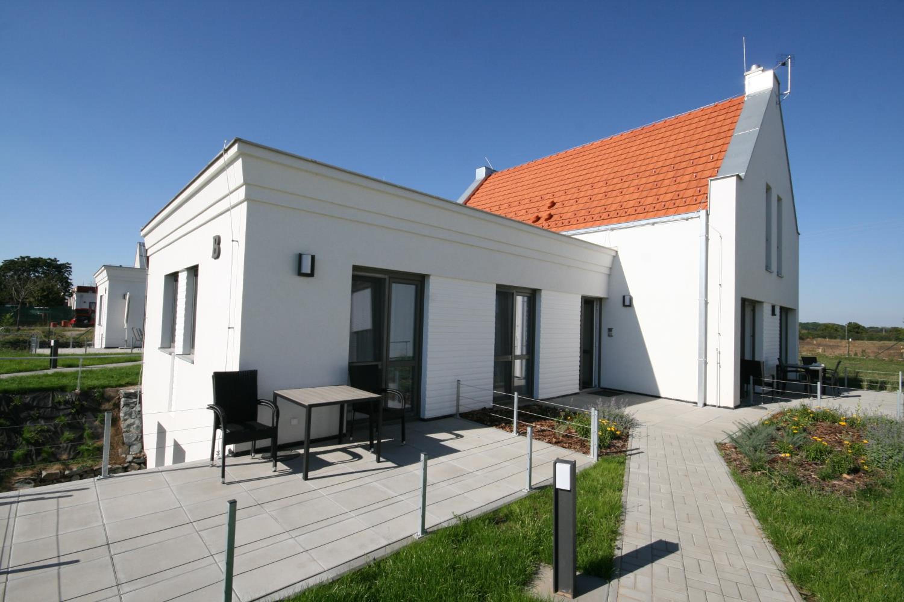 Hotel Apartmány Apollon Resort Lednice - Image 1