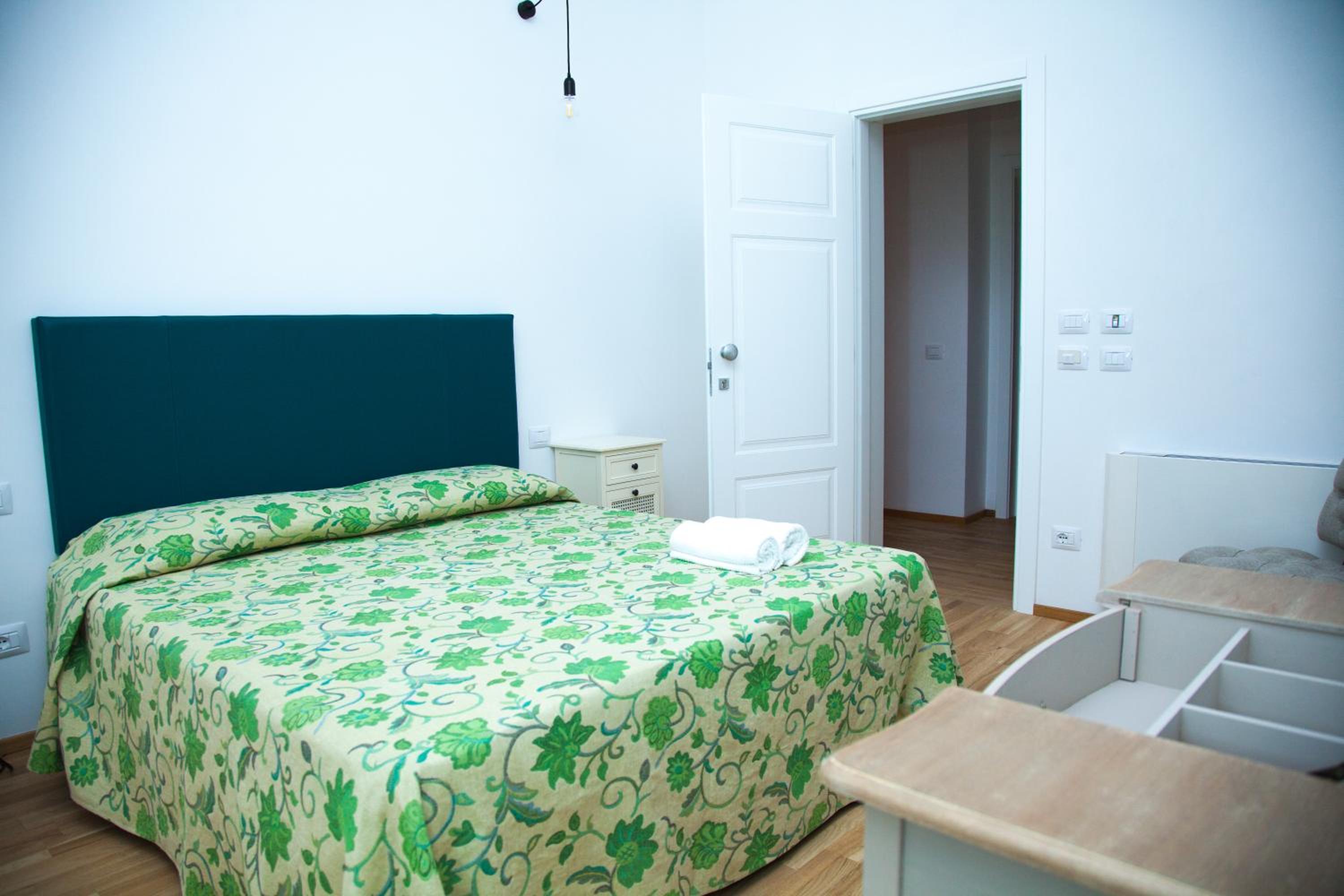 Storie di Mare en Polignano a Mare — hotel room