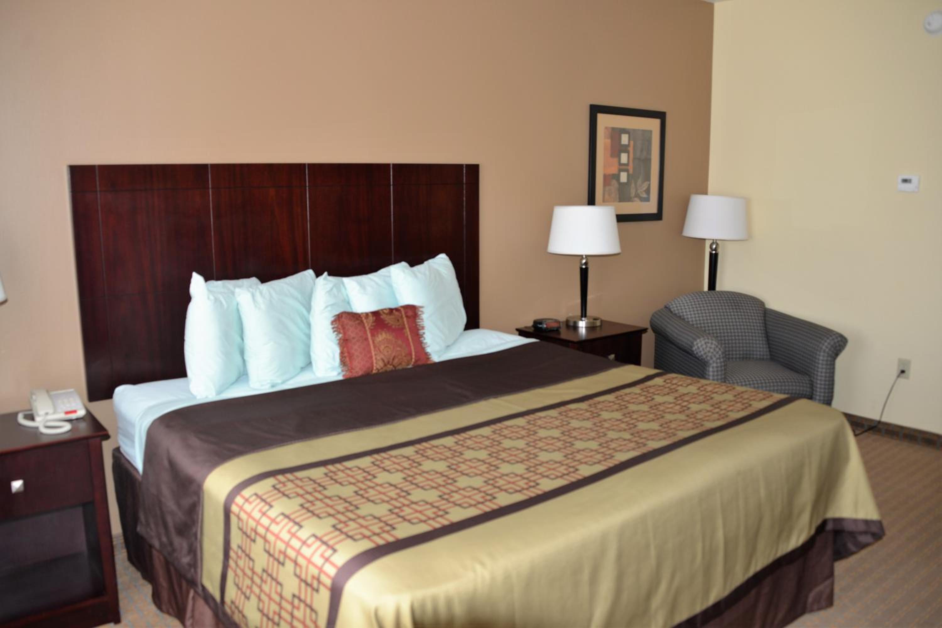 Irish Inn and Suites view 3
