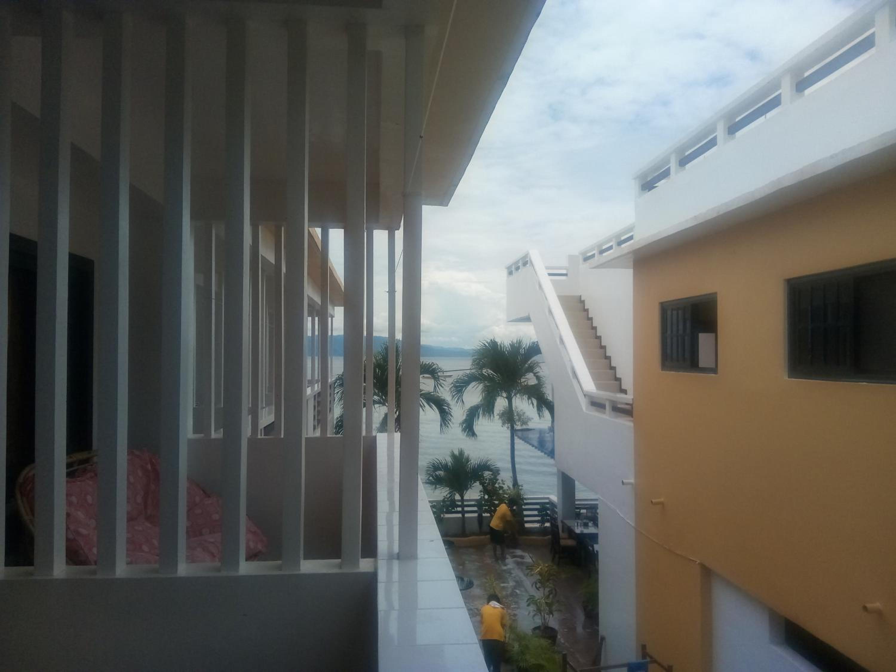 Seashore Beach Resort