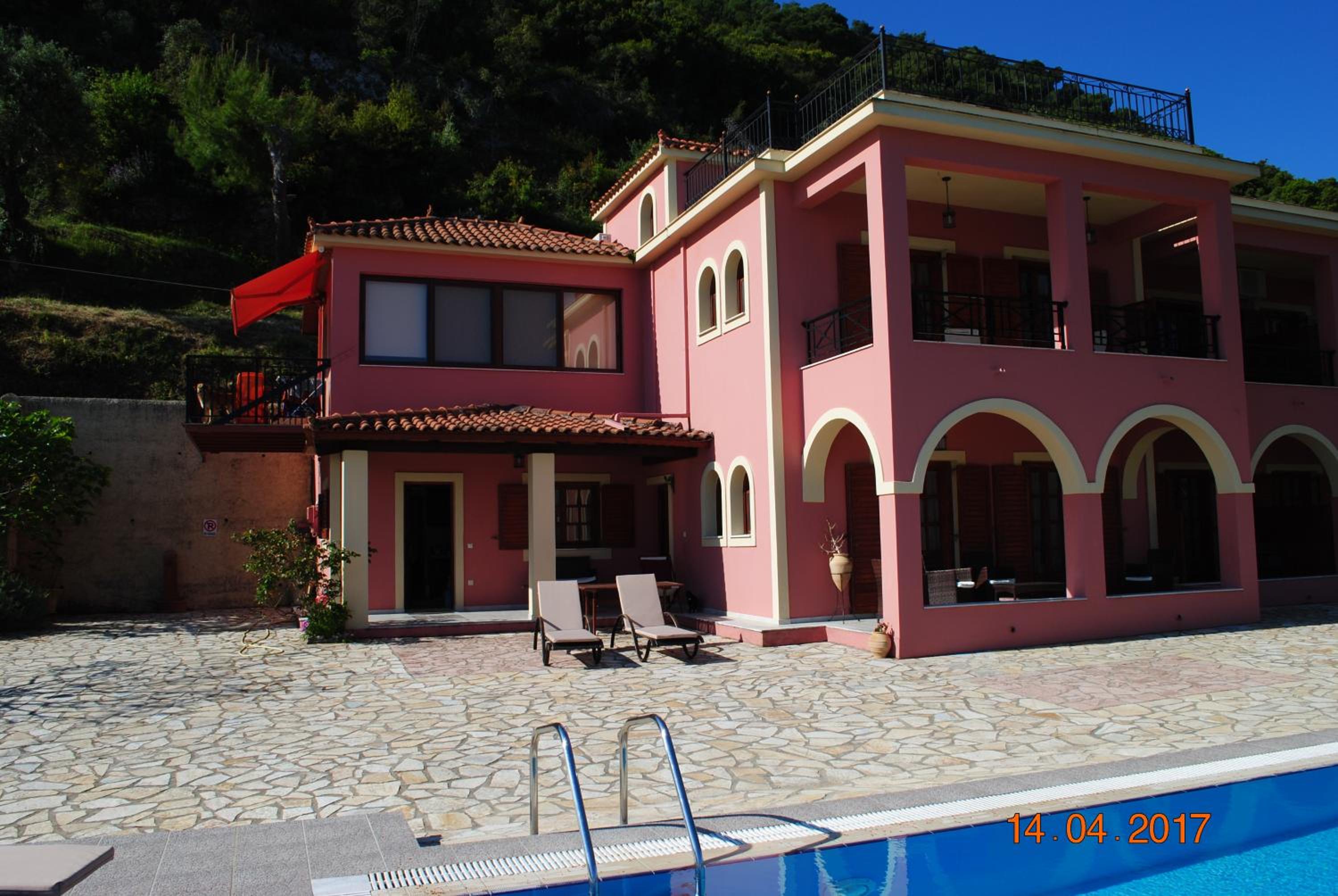 Villa Eora