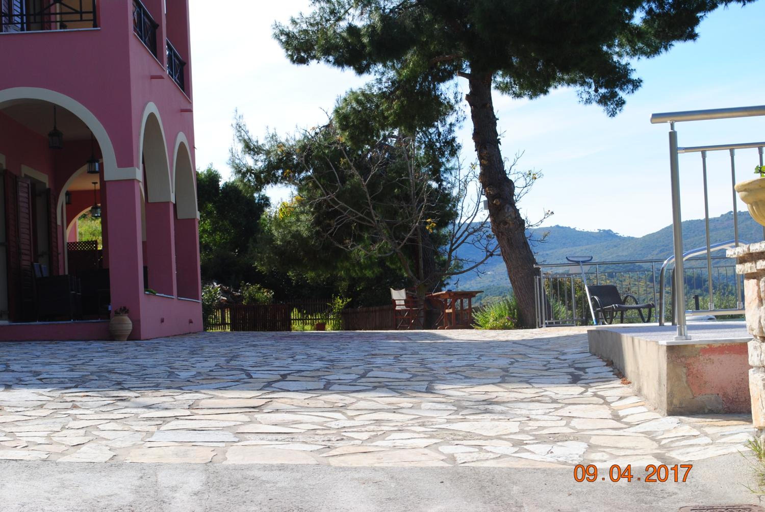Villa Eora