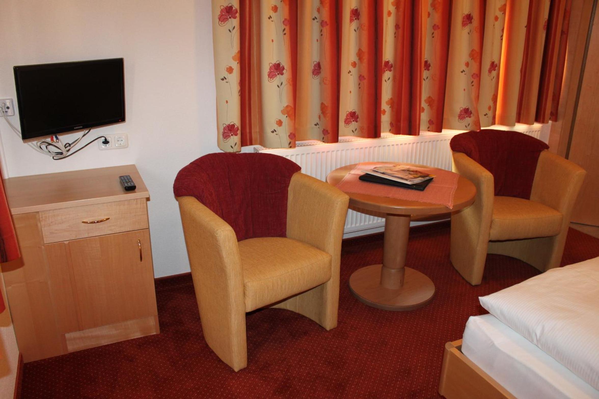 Hotel Garni Waldhof - Wohlfühlen am Lech