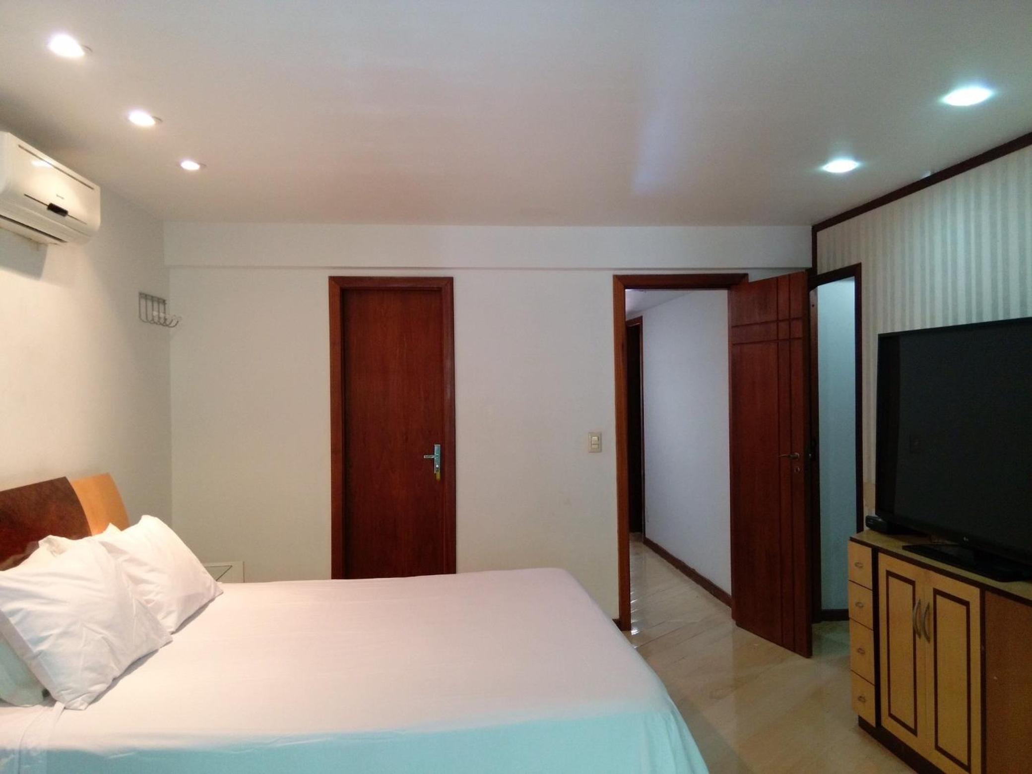 Copacabana Apartment